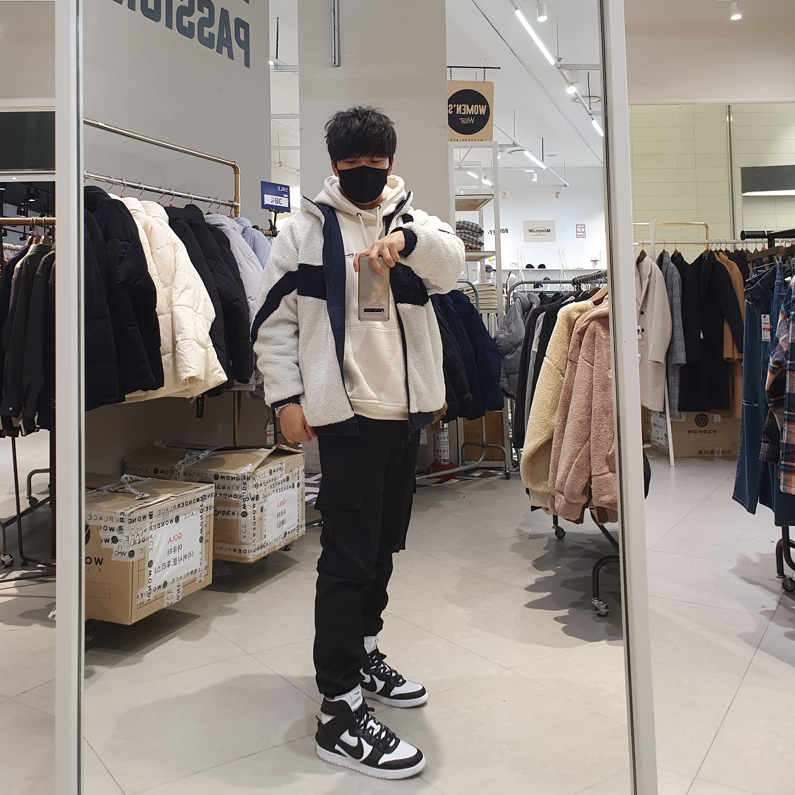 Nike x Ambush Dunk High Black, Nike Big Swoosh Full Zip Jacket White Navy 착용 스타일
