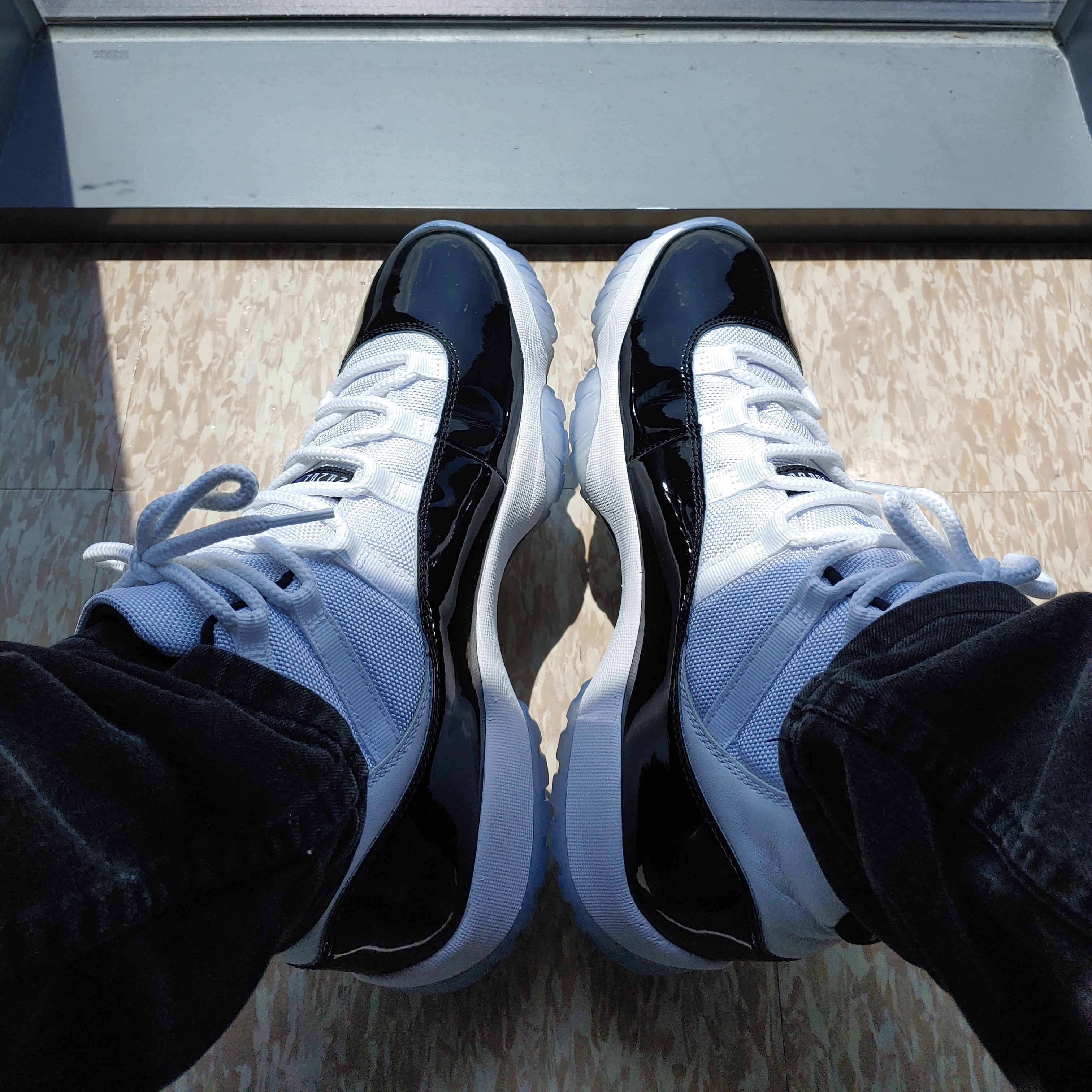 Jordan 11 Retro Concord 2018, Jordan 11 Retro Bred 2019 착용 스타일 - 1
