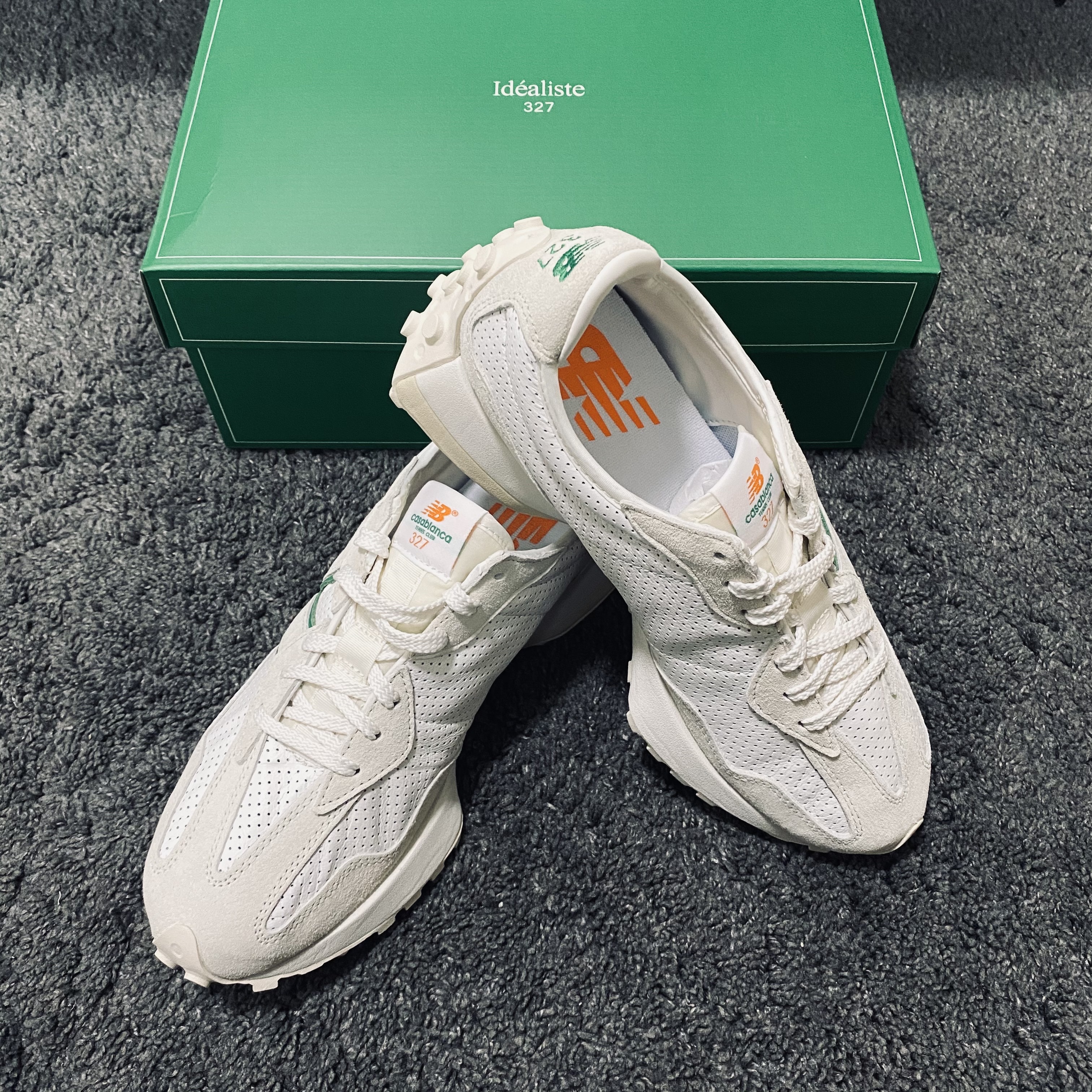 New Balance x Casablanca 327 Idealist Off White Green 착용 스타일