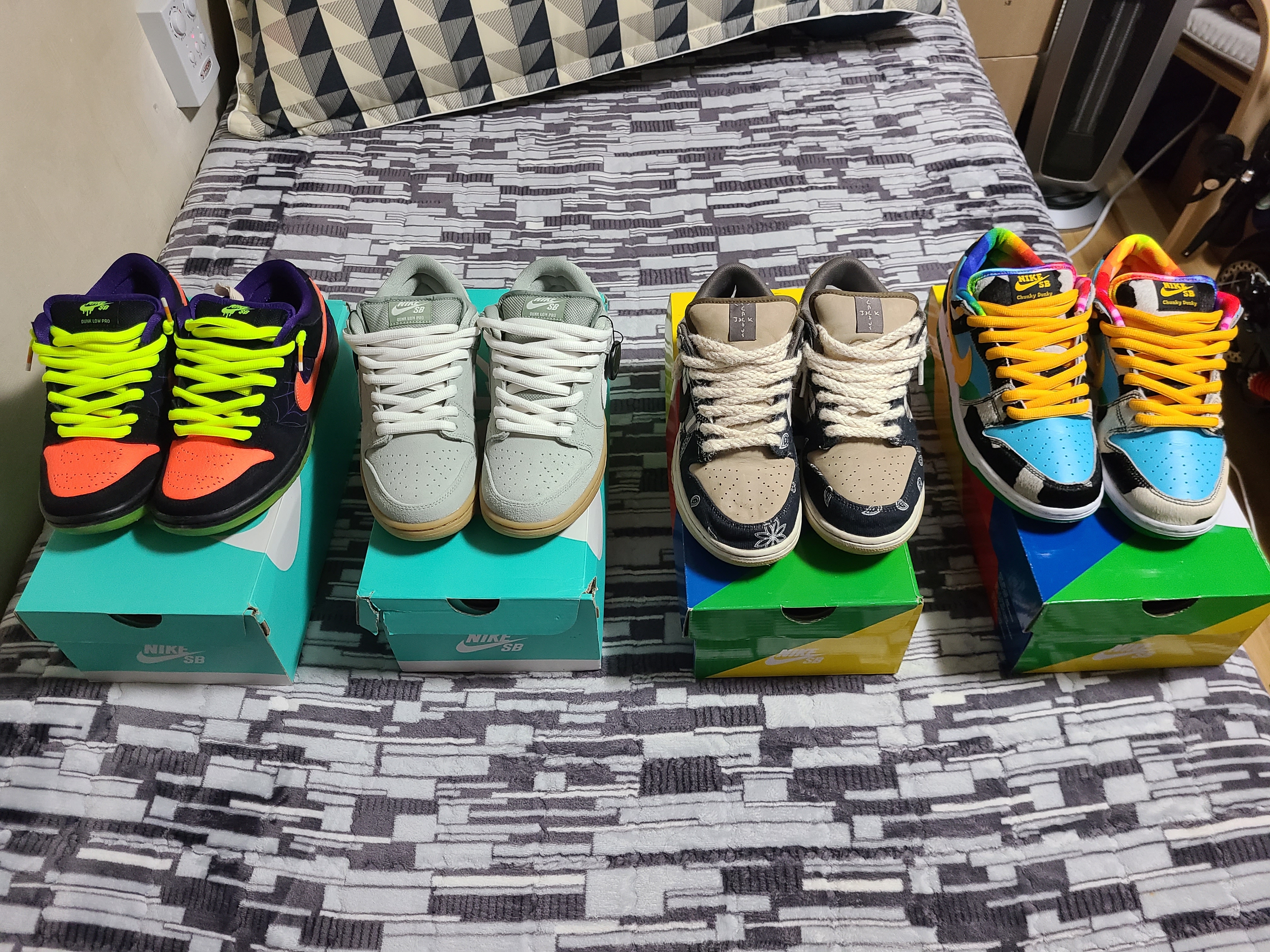 Nike SB Dunk Low Pro Night of Mischief Halloween, Nike SB Dunk Low Island Green Gum 착용 스타일