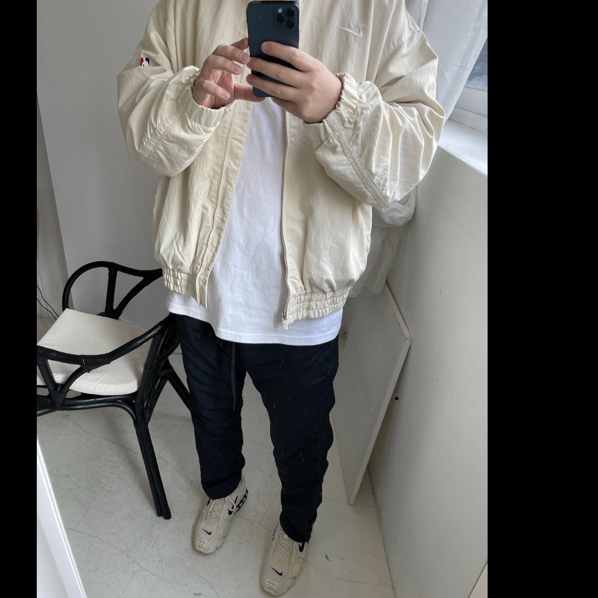 Nike x Fear of God Warm Up Pants Off Noir, Nike x Fear of God Basketball Jacket String 착용 스타일