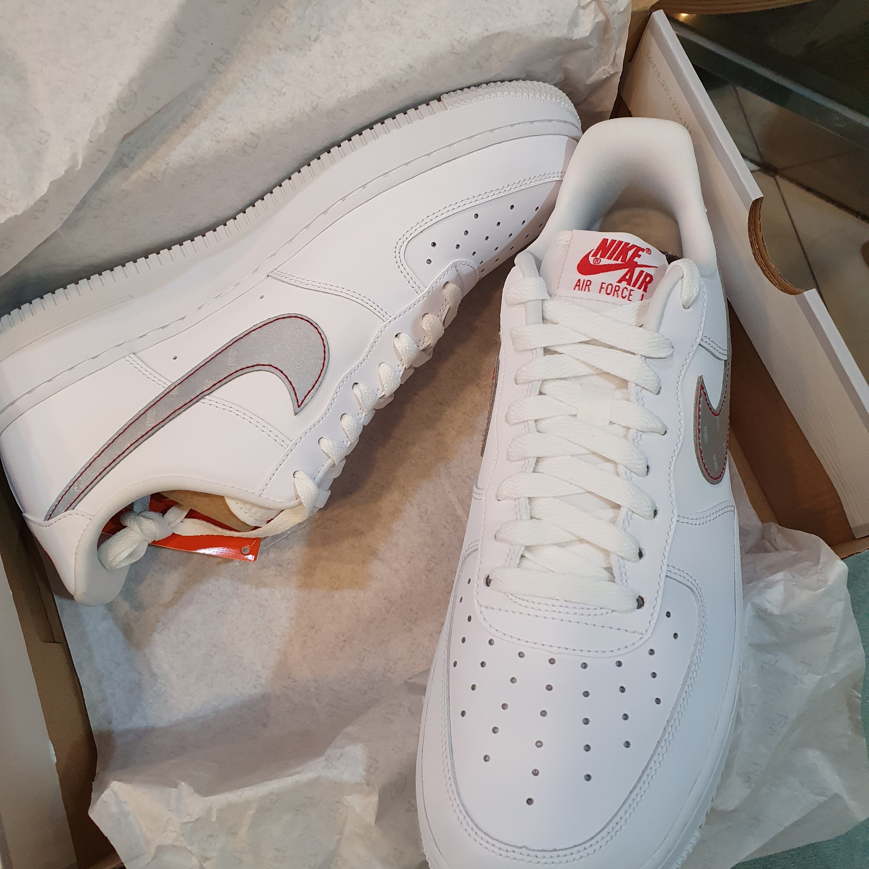 Nike Air Force 1 '07 3M White 착용 스타일 - 3