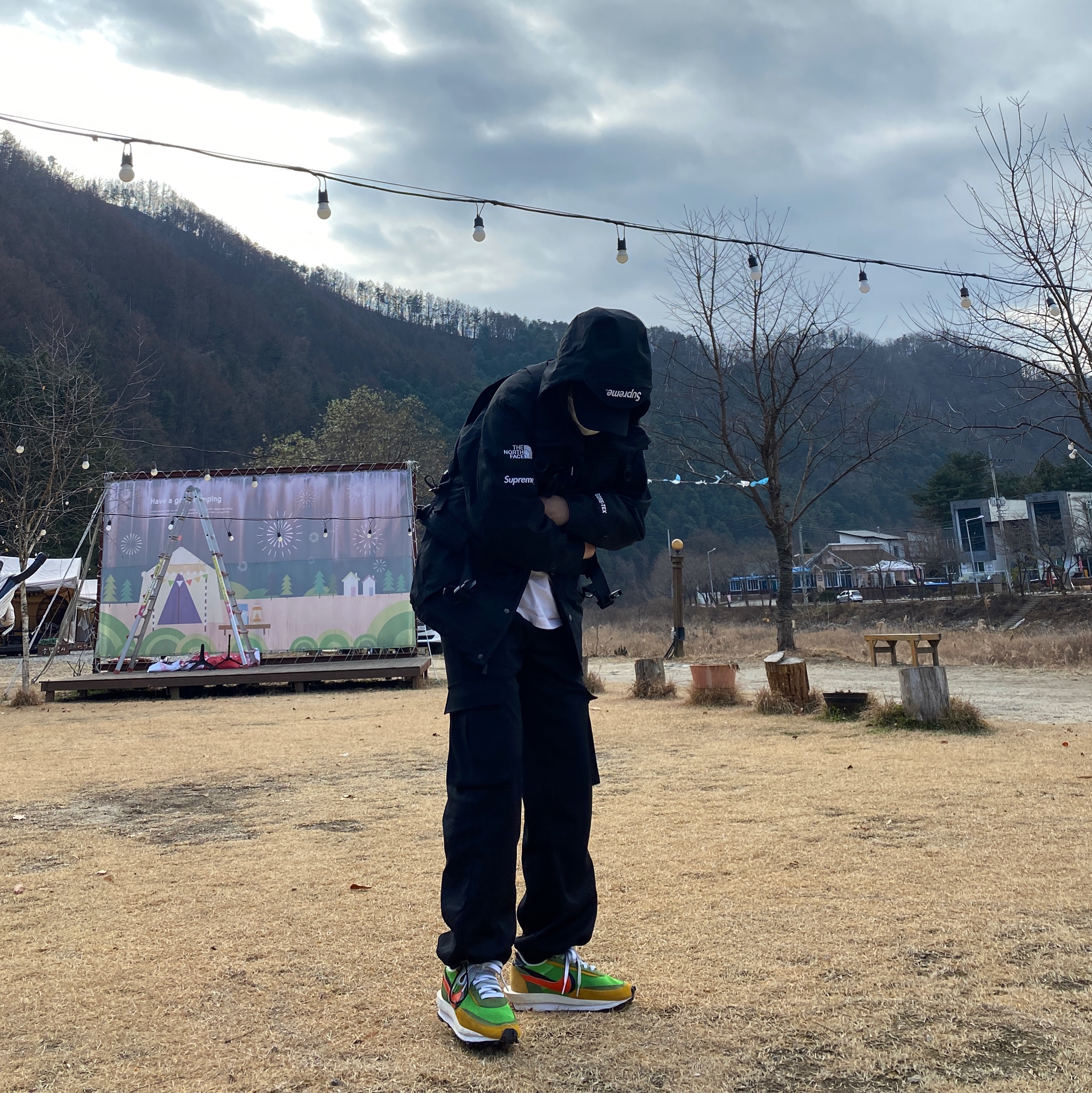 Nike x Sacai LDWaffle Green Multi 착용 스타일