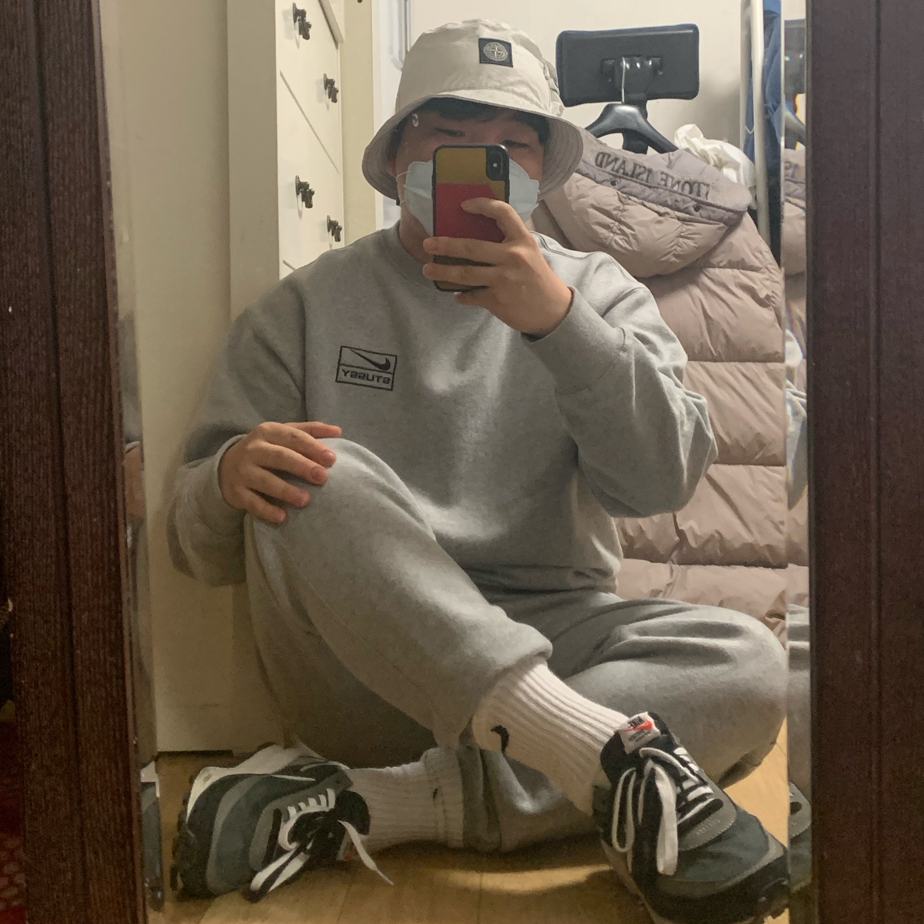 Nike x Sacai LDWaffle Black, Nike x Stussy NRG BR Fleece Pants Grey 착용 스타일