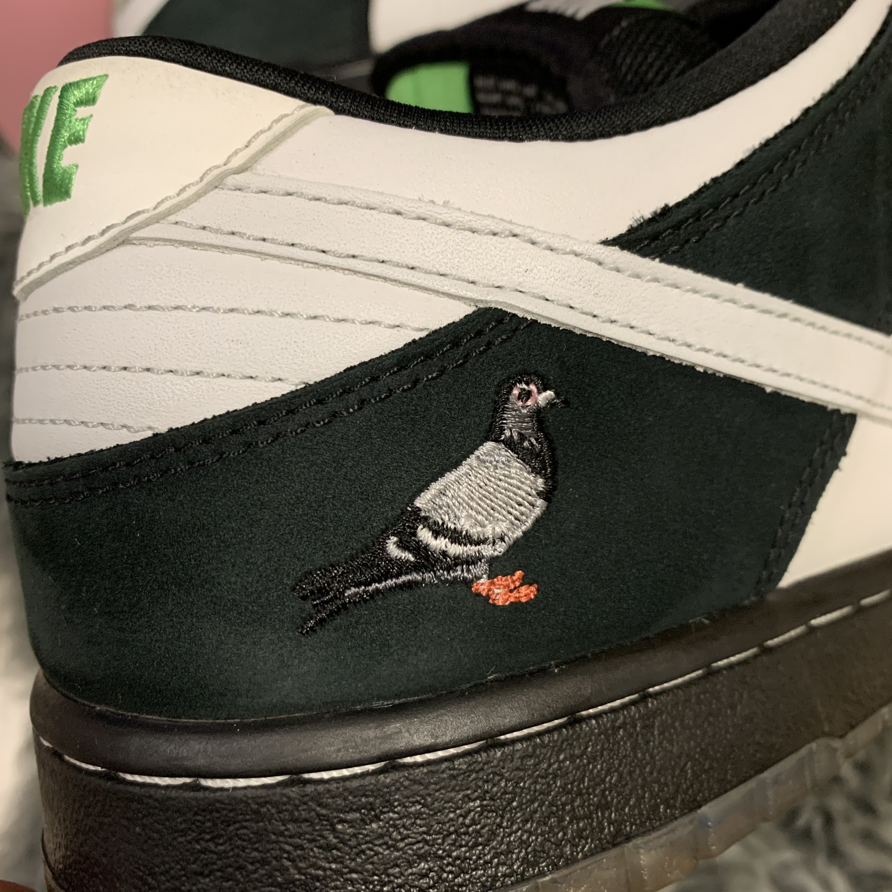 Nike x Staple SB Dunk Low Panda Pigeon 착용 스타일
