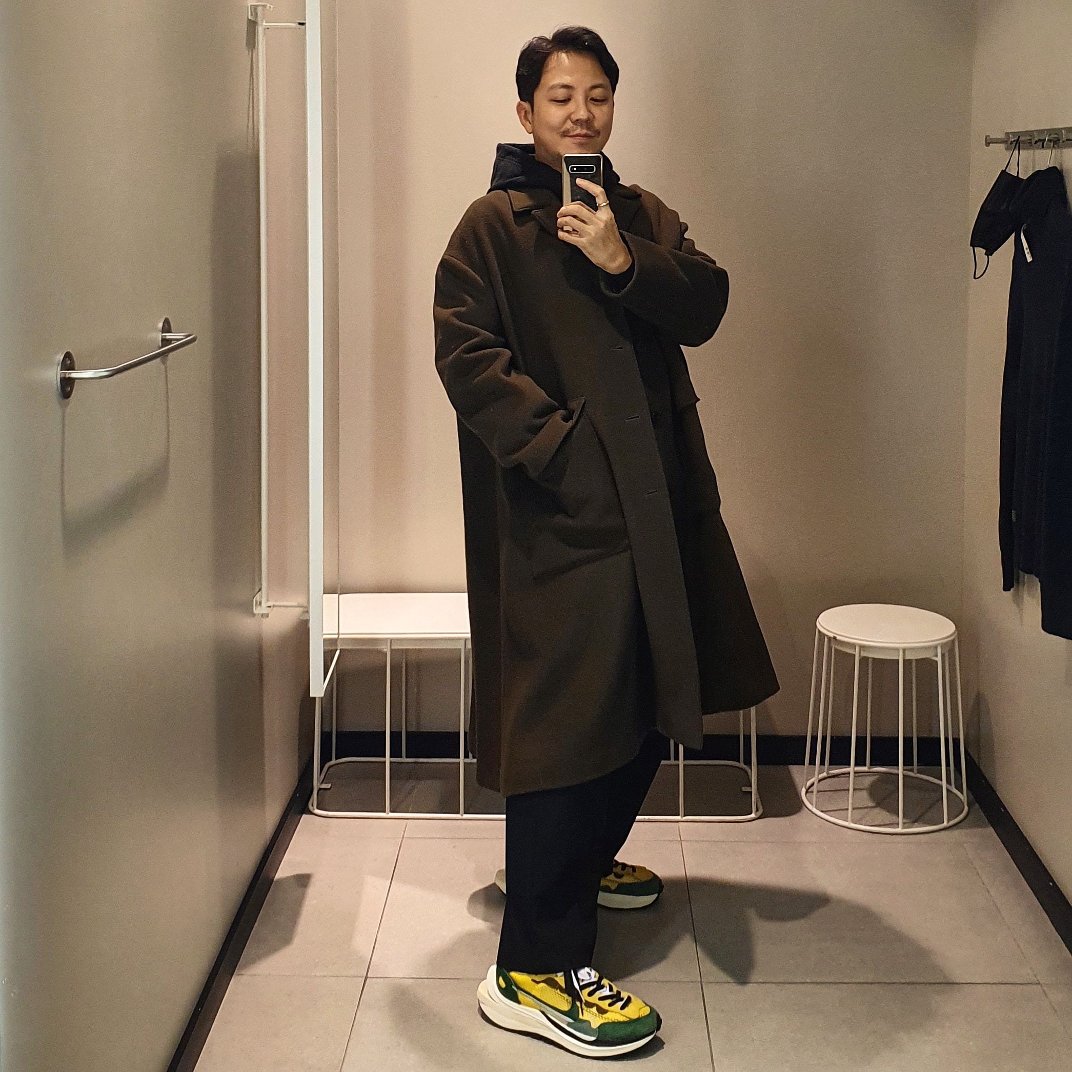 Nike x Sacai VaporWaffle Tour Yellow & Gorge Green Sail 착용 스타일