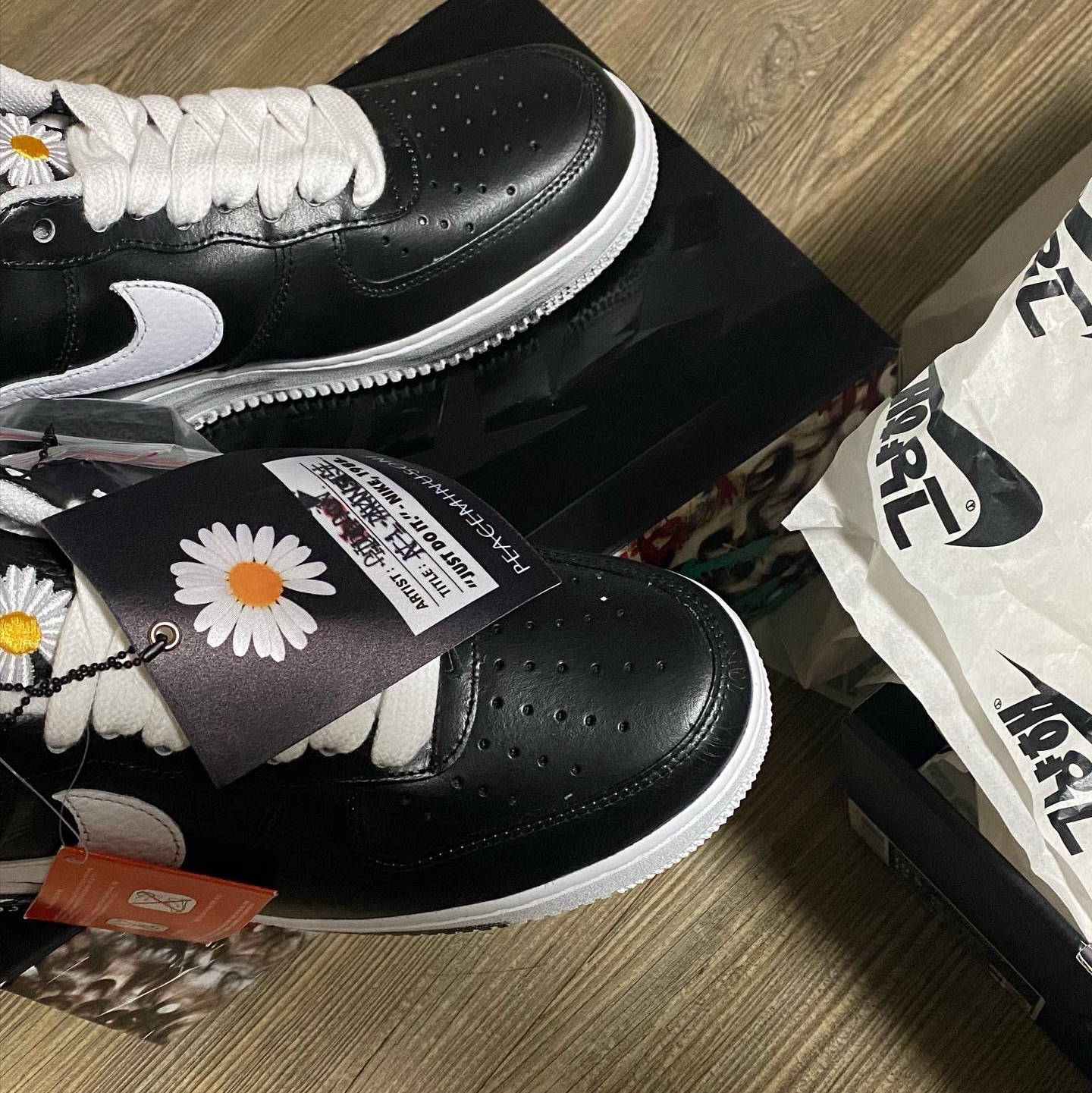 Nike x Peaceminusone Air Force 1 Low Para-Noise 착용 스타일