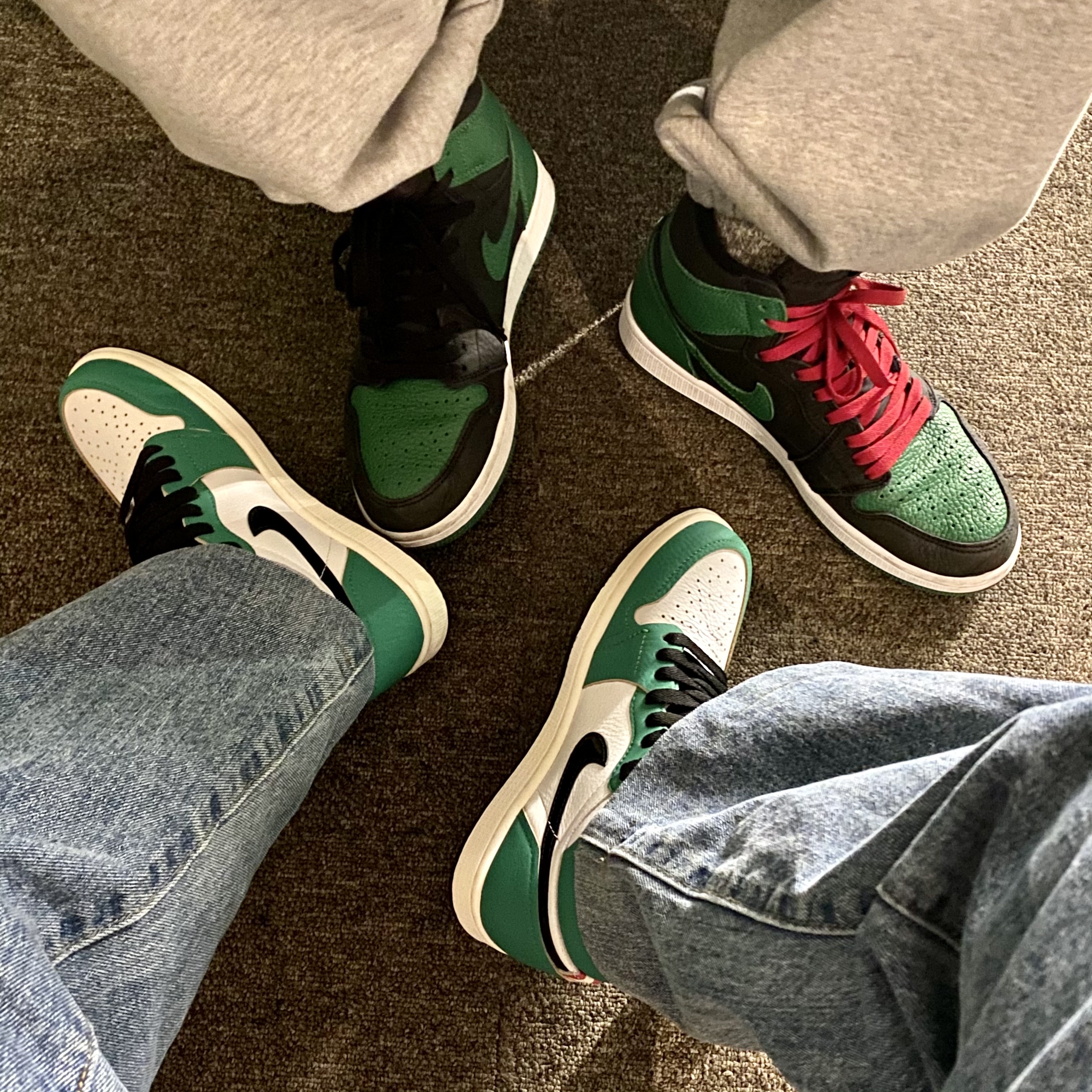 (W) Jordan 1 Retro High OG Lucky Green, Jordan 1 Retro High OG Pine Green Black 착용 스타일
