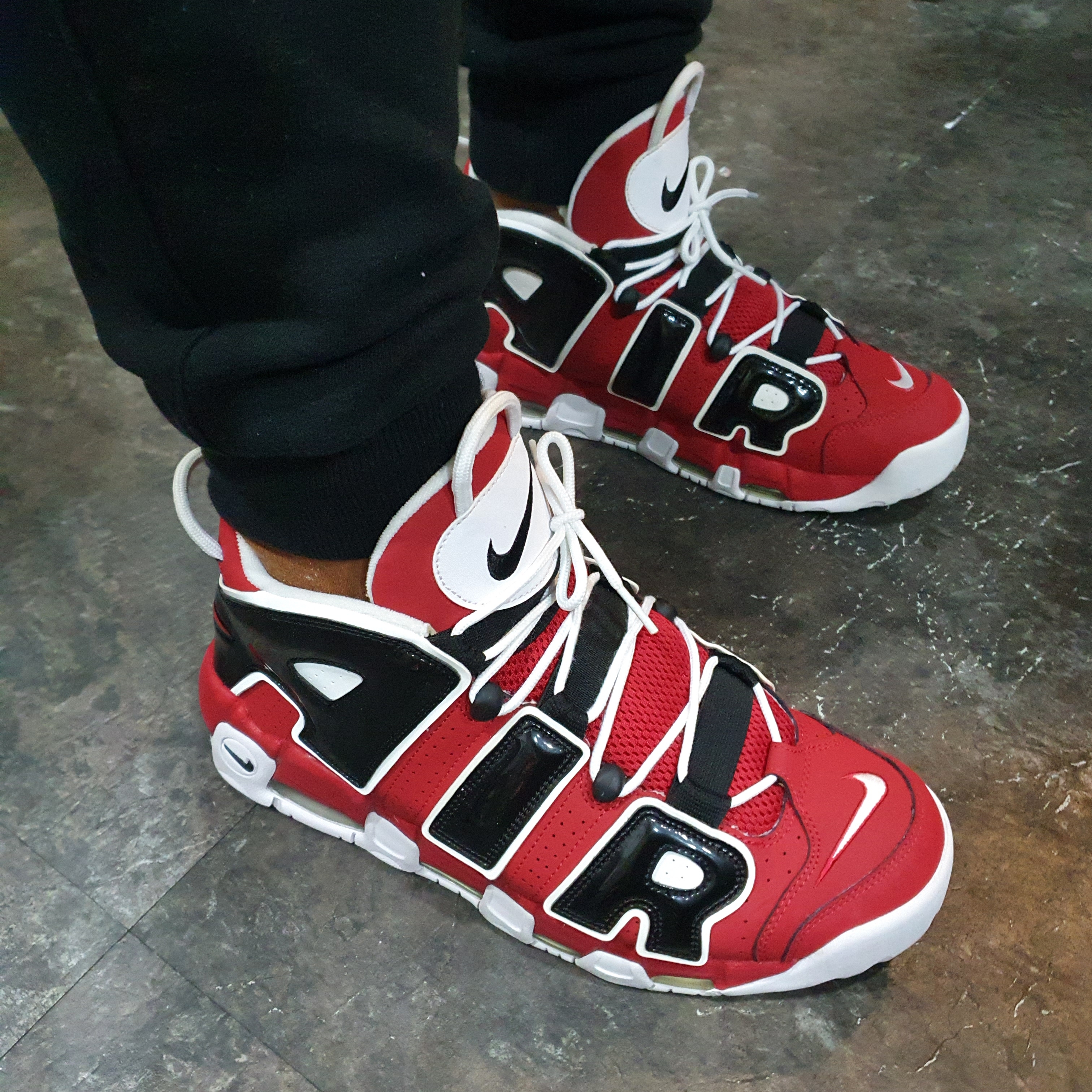 Nike Air More Uptempo 96 Bulls 2017 착용 스타일