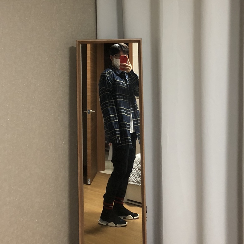 Reebok x Vetements Sock Pump High Top Black 착용 스타일 - 1