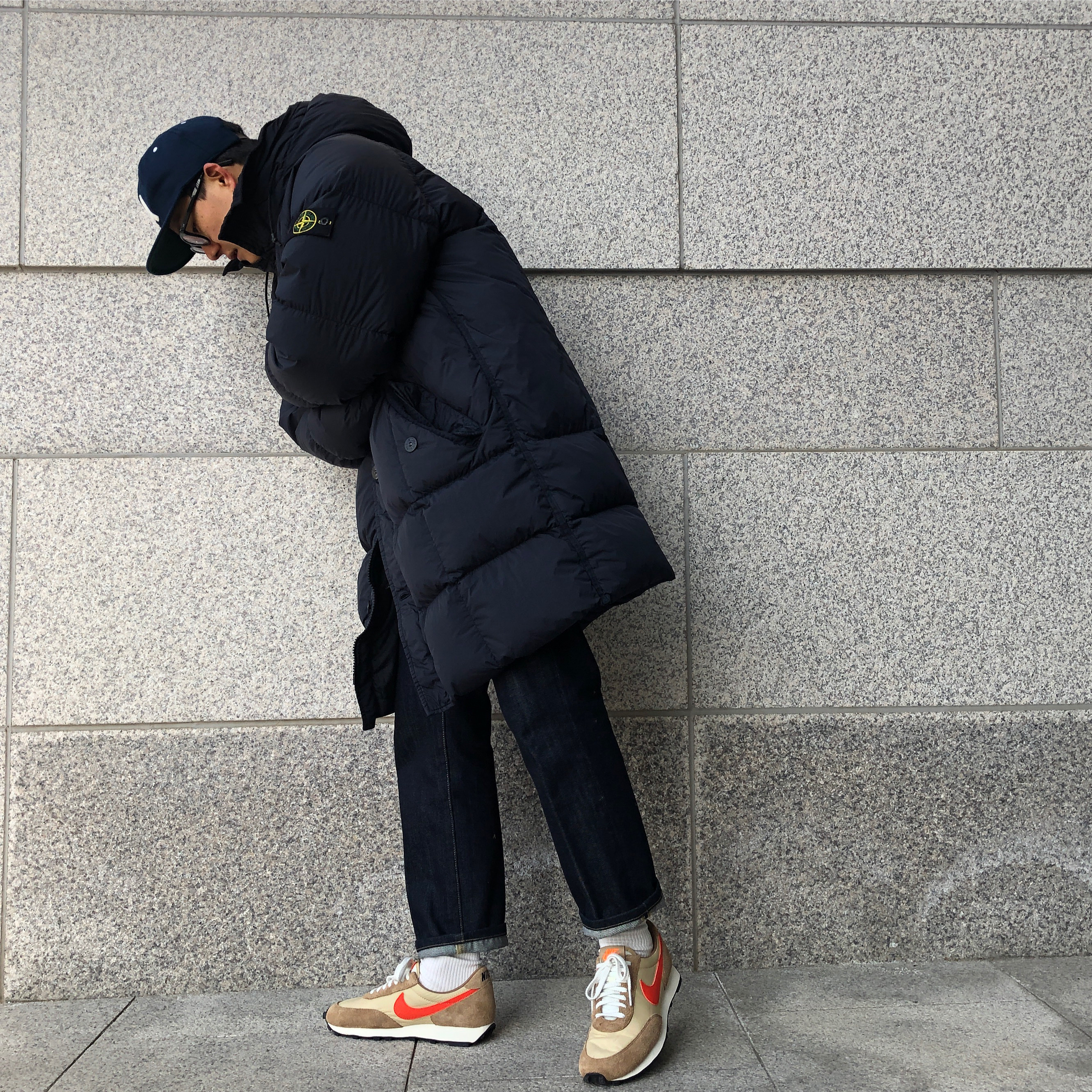 Nike Daybreak SP Vegas Gold College Orange 착용 스타일
