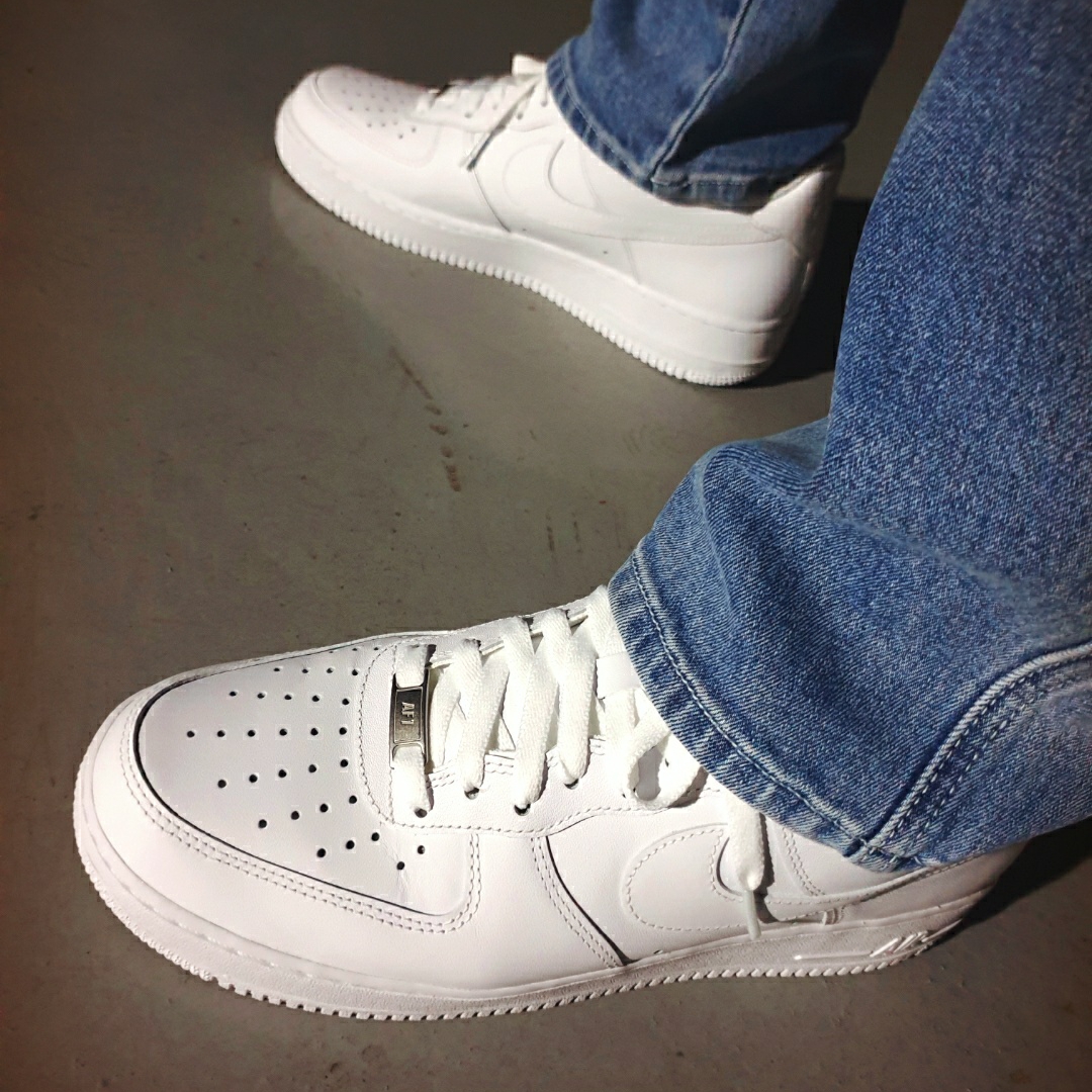 Nike Air Force 1 '07 Low White 착용 스타일 - 5