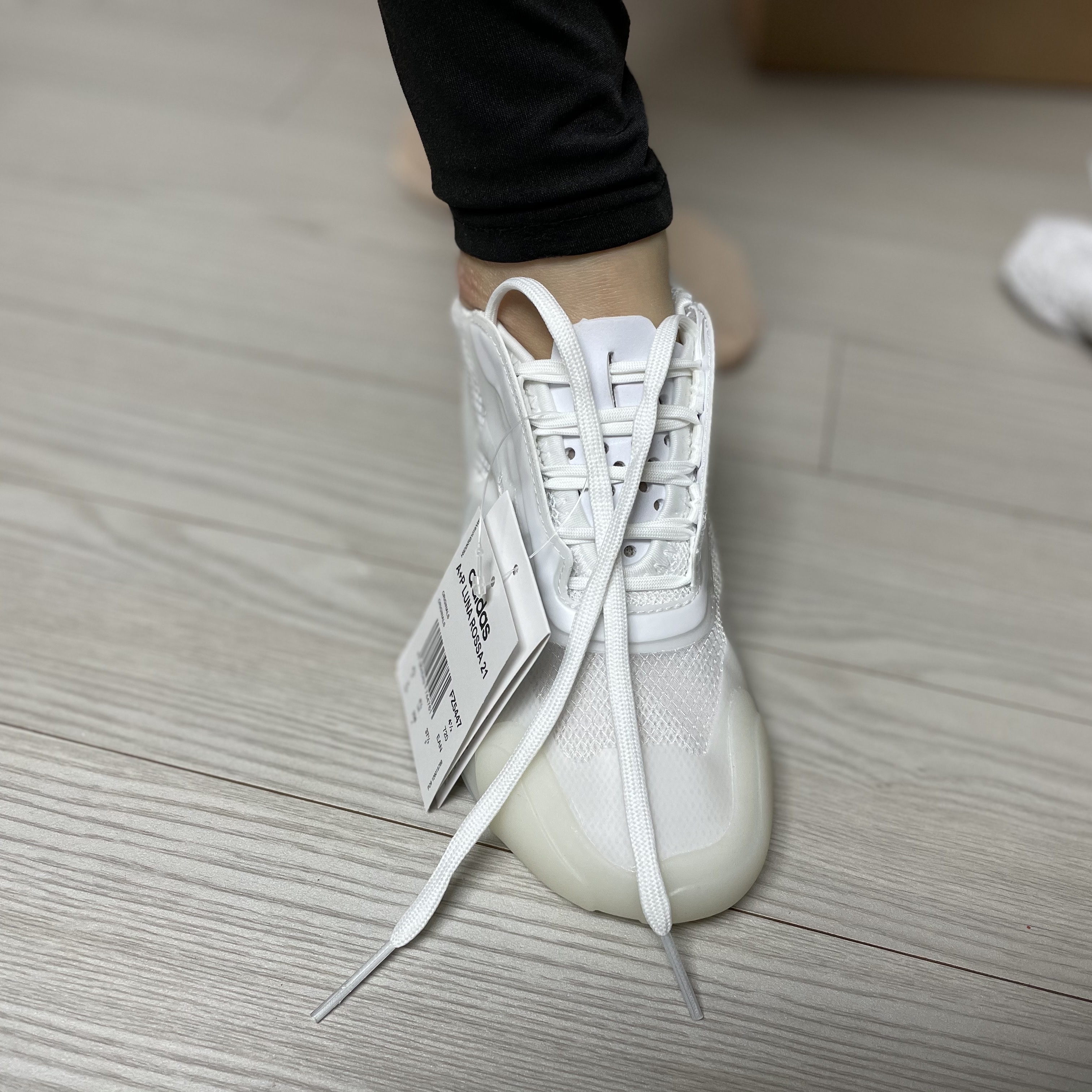 Adidas x Prada A+P Luna Rossa 21 White, Nike x Supreme Air Force 1 Low White 착용 스타일 - 1