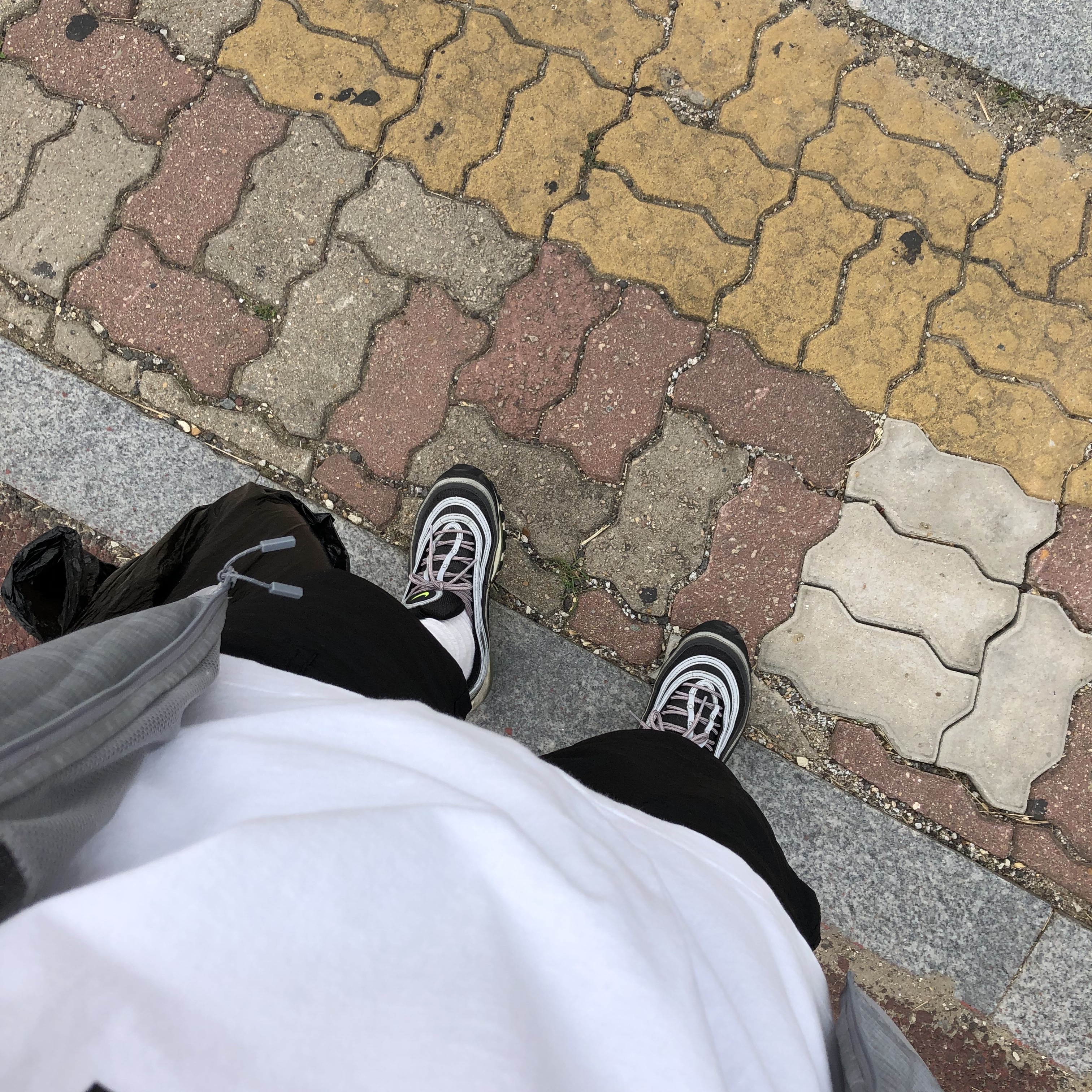 Nike Air Max 97 OG Black Volt Asia 착용 스타일 - 1