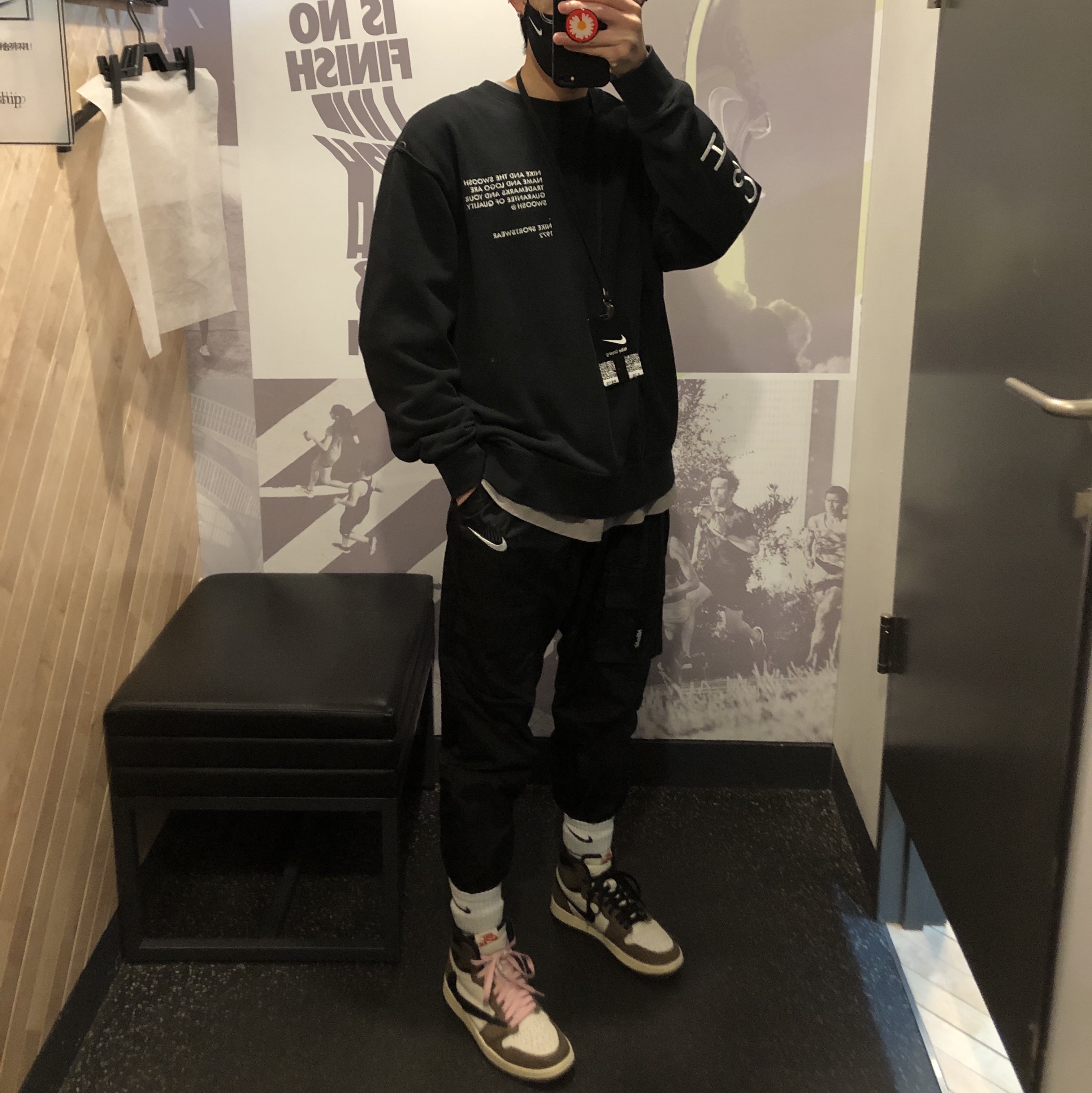 Jordan 1 x Travis Scott Retro High OG SP Mocha 착용 스타일