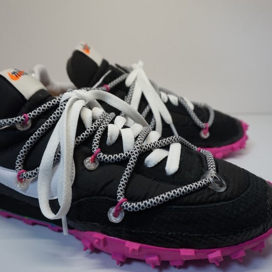 (W) Nike x Off-White Waffle Racer Black 착용 스타일 - 3