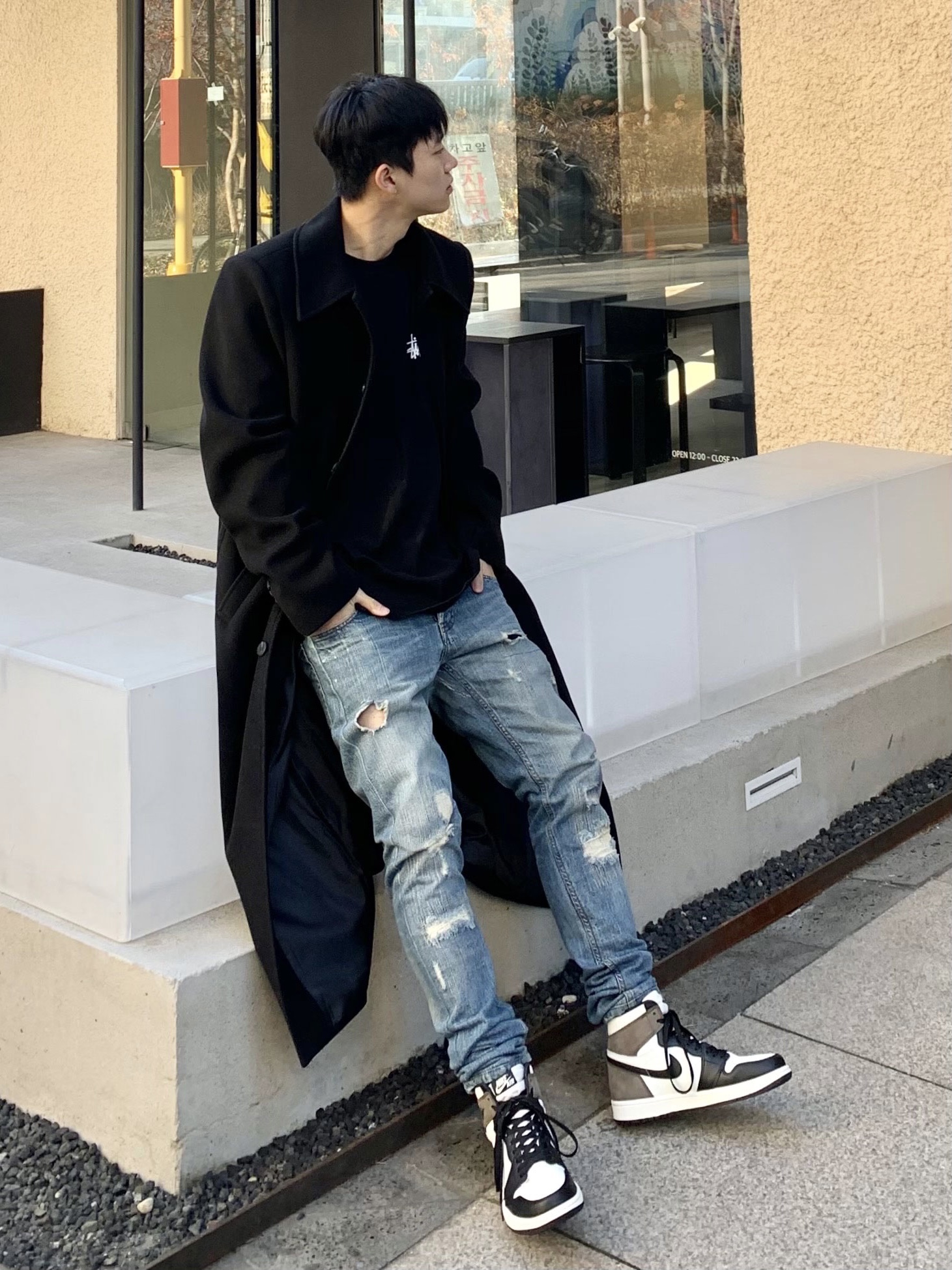 Jordan 1 Retro High OG Black Mocha 착용 스타일