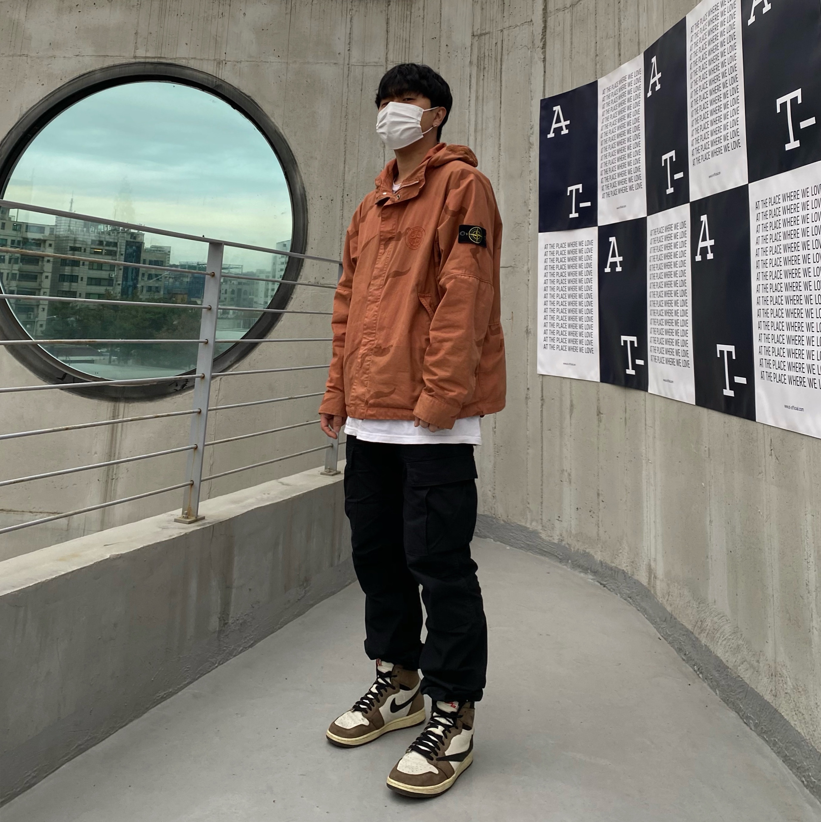 Jordan 1 x Travis Scott Retro High OG SP Mocha 착용 스타일
