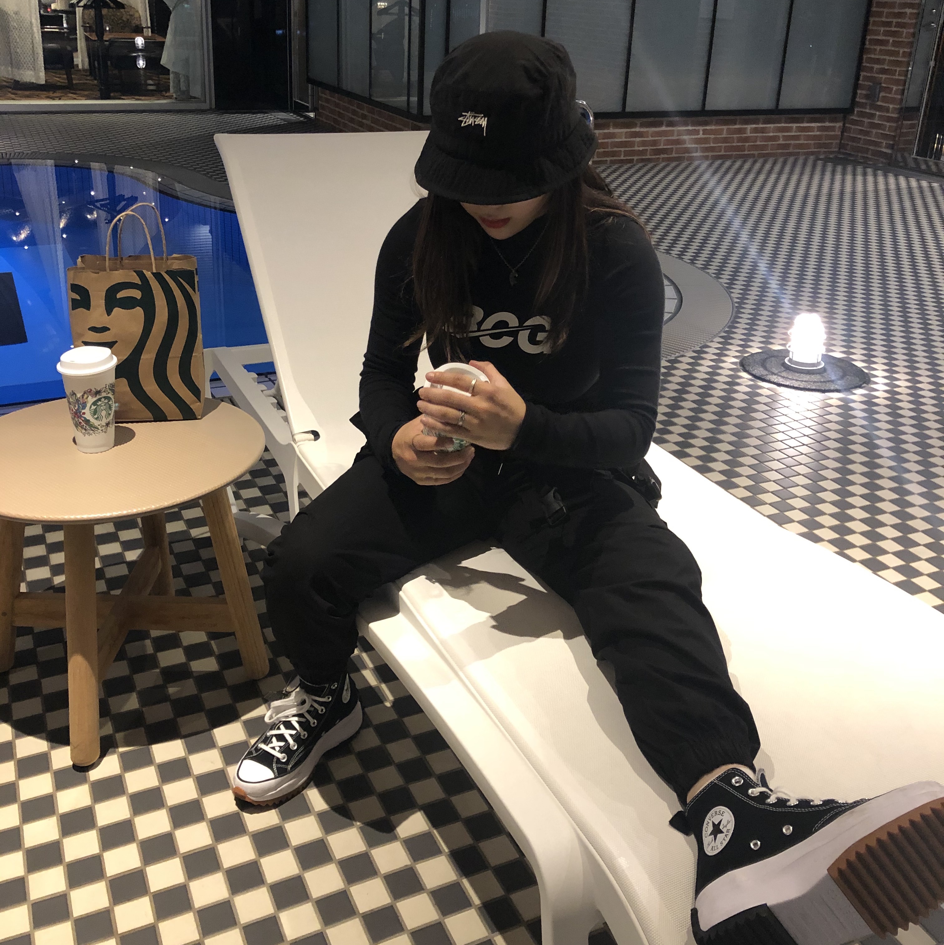 Converse x JW Anderson Run Star Hike Hi Black 착용 스타일