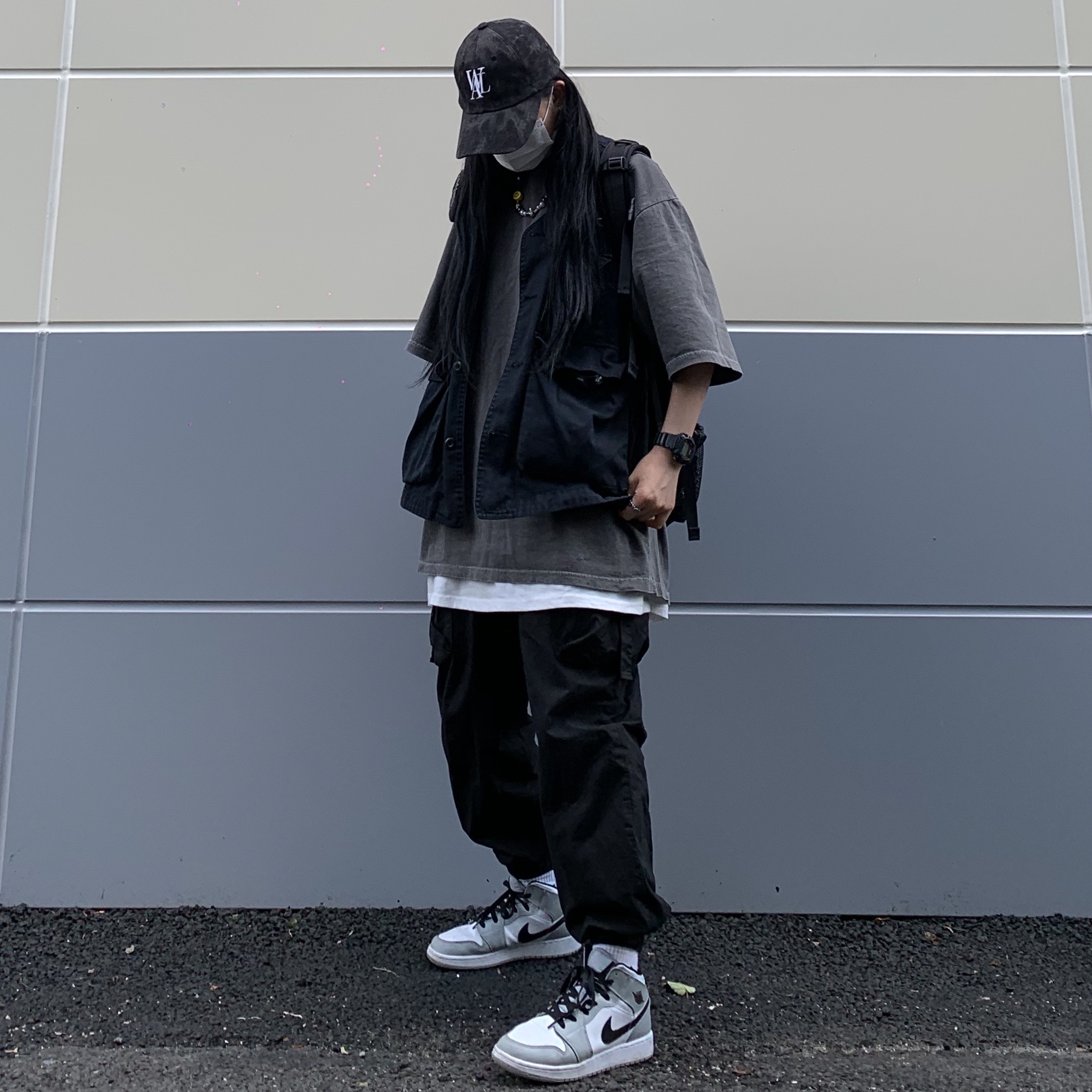 (GS) Jordan 1 Mid Light Smoke Grey 착용 스타일 - 3
