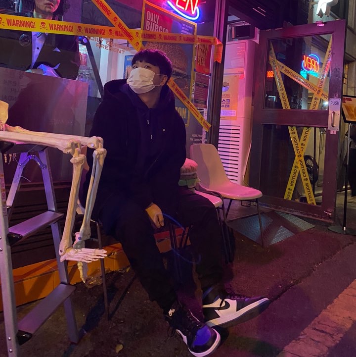 Jordan 1 Retro High OG Royal Toe 착용 스타일