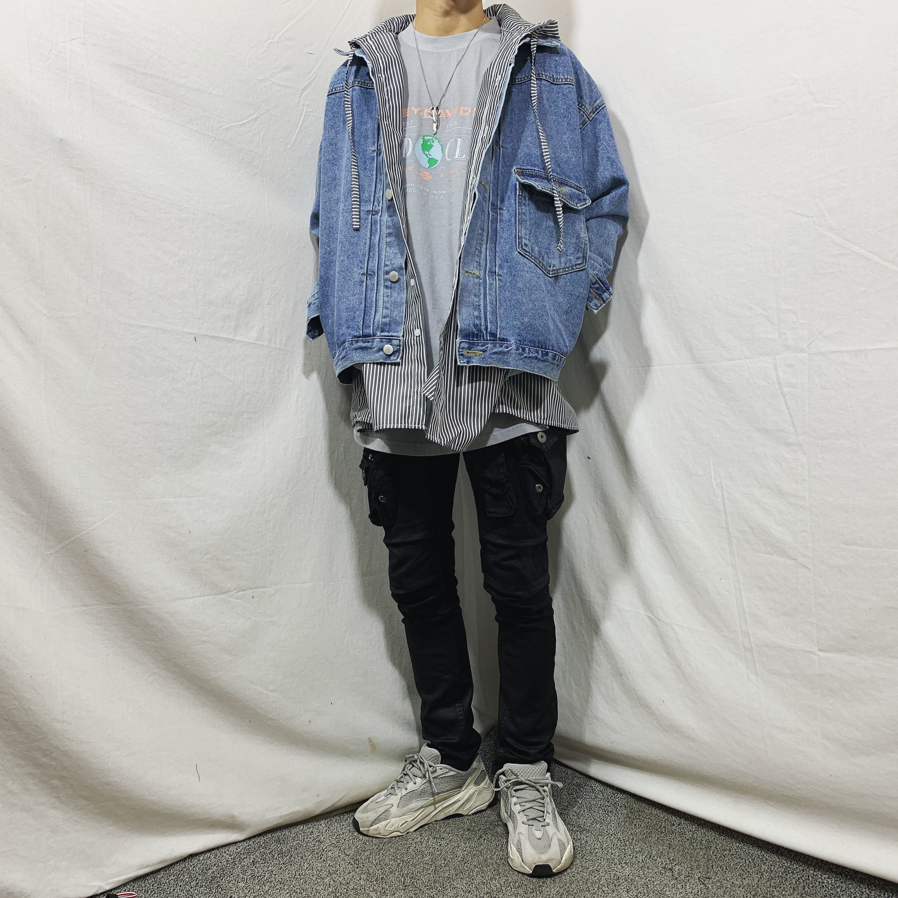 Adidas Yeezy Boost 700 V2 Static 2018 착용 스타일