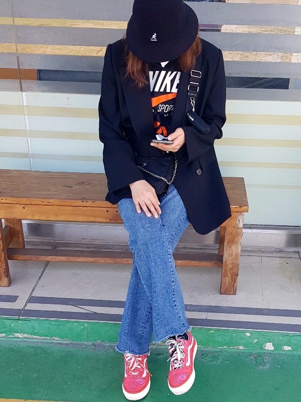 Vans Vault x Casestudy Old Skool LX Cherry Tomato 착용 스타일