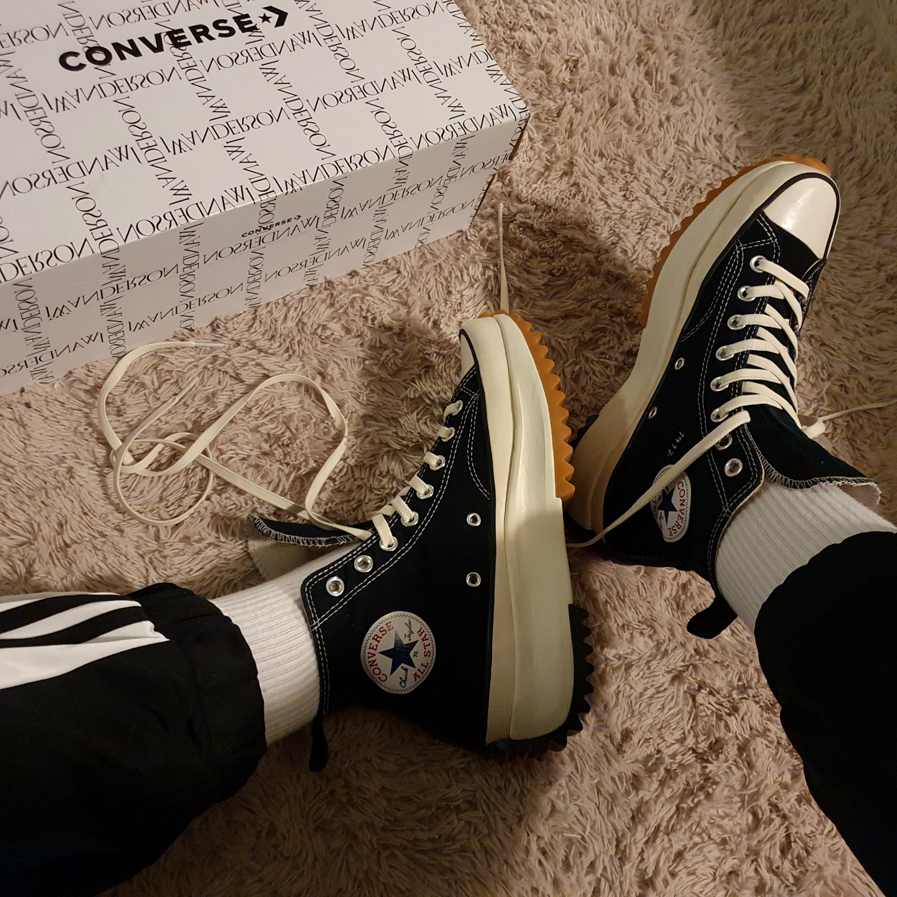 Converse x JW Anderson Run Star Hike Hi Black 착용 스타일
