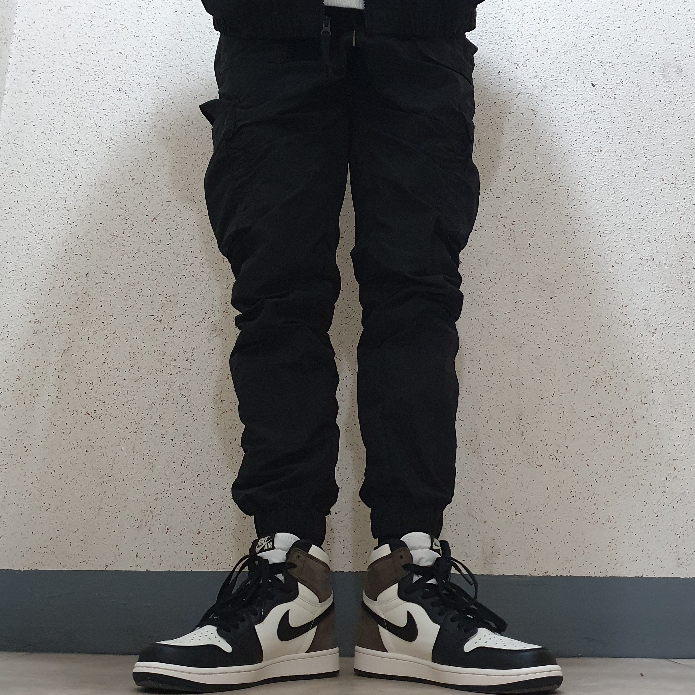 Jordan 1 Retro High OG Black Mocha 착용 스타일