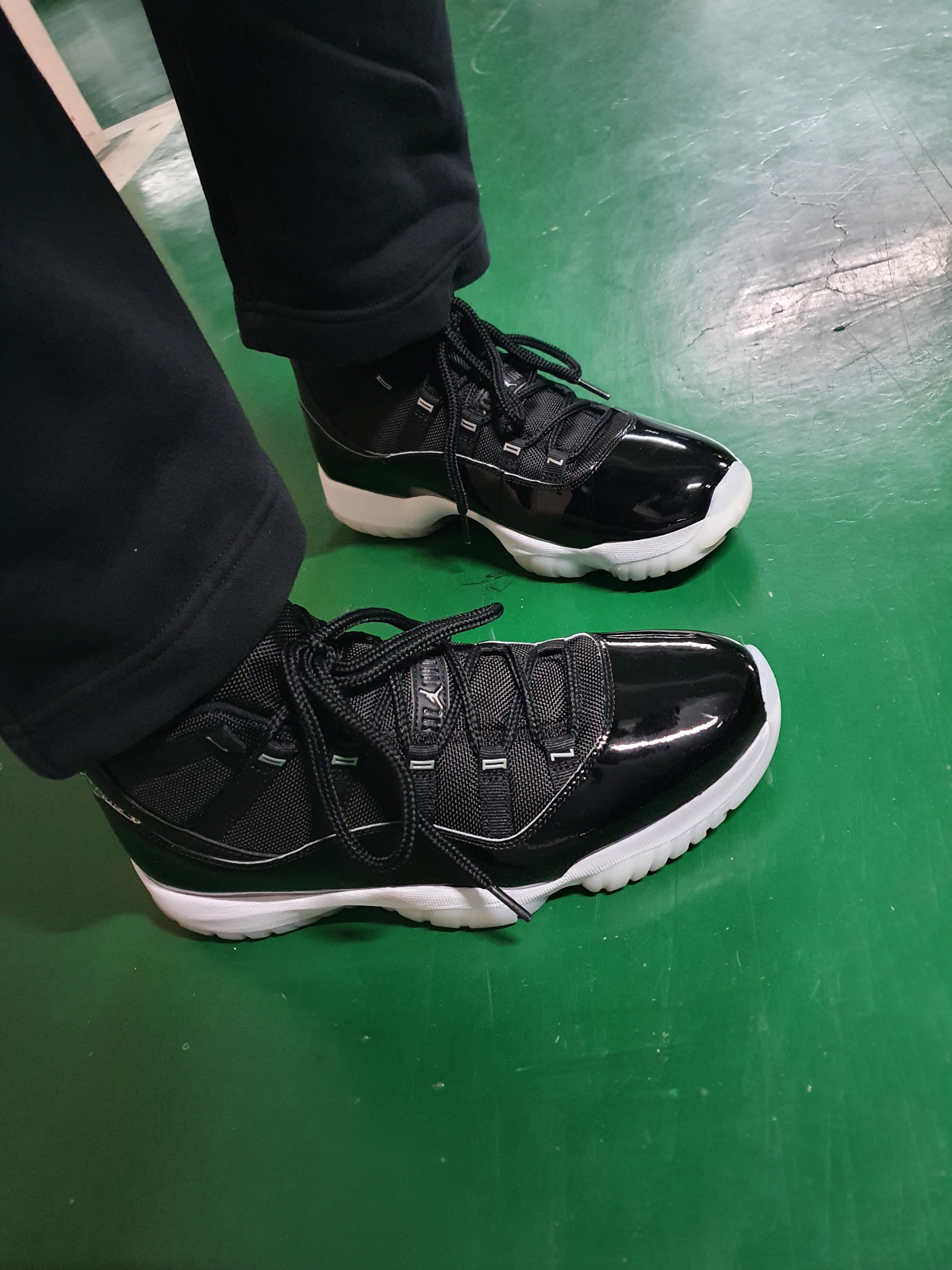 Jordan 11 Retro Jubilee 착용 스타일
