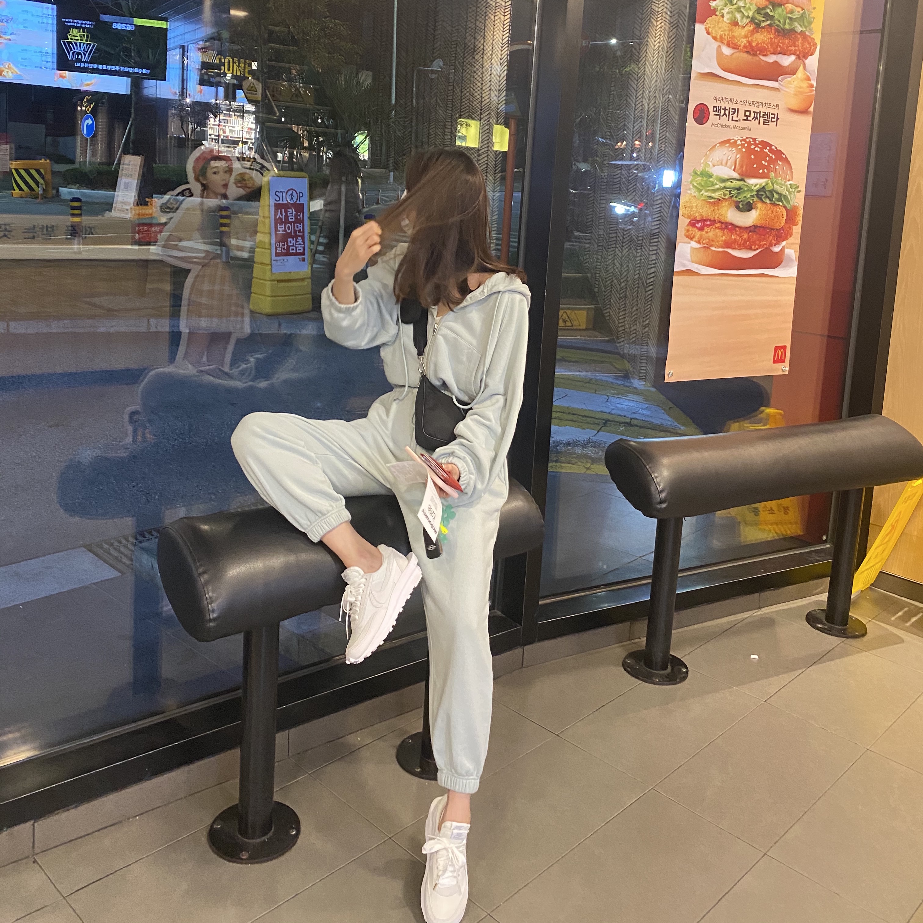 Nike x Sacai LDWaffle White Nylon 착용 스타일