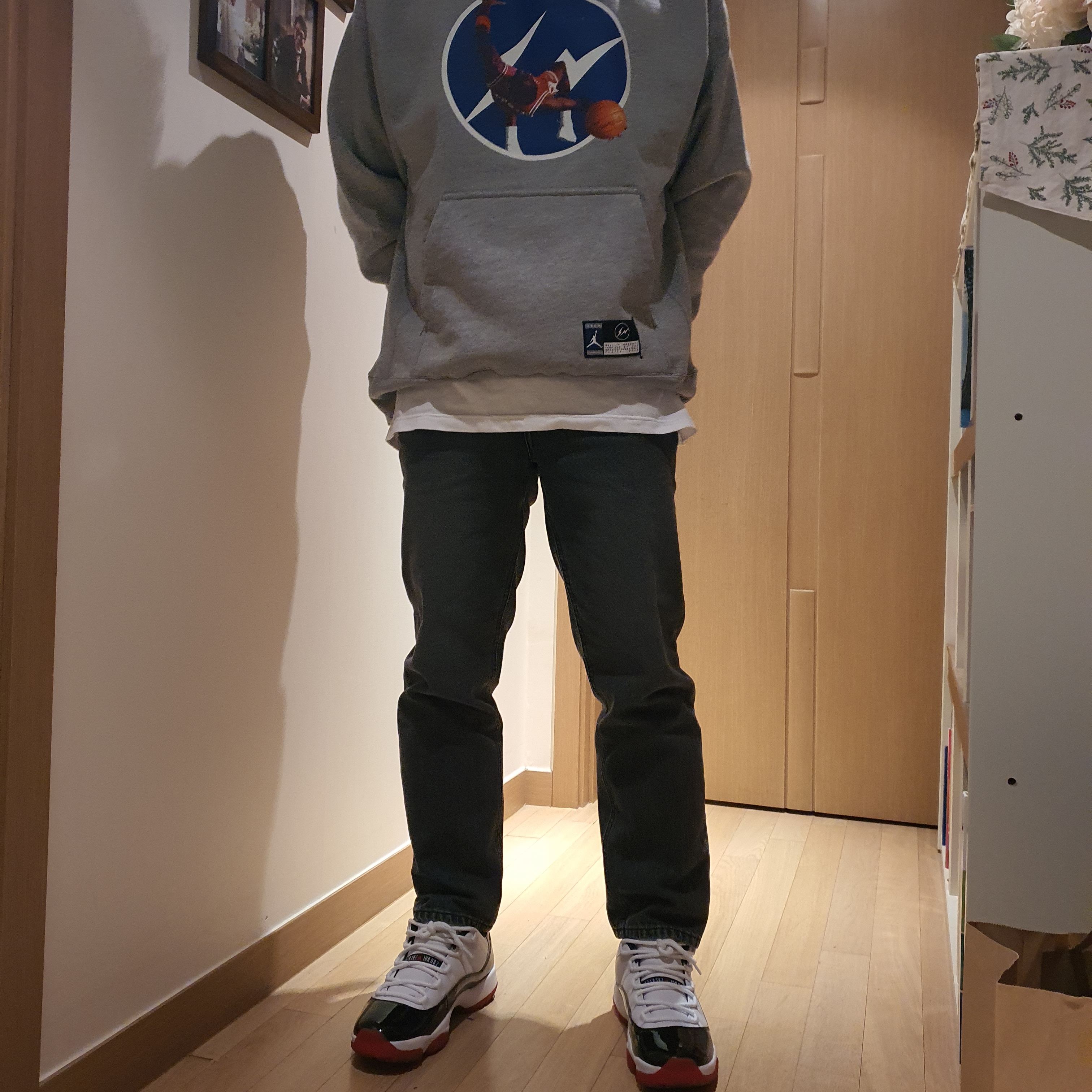 Jordan 11 Retro Low Concord Bred, Jordan x Fragment Image Pullover Hoodie Grey - Asia 착용 스타일