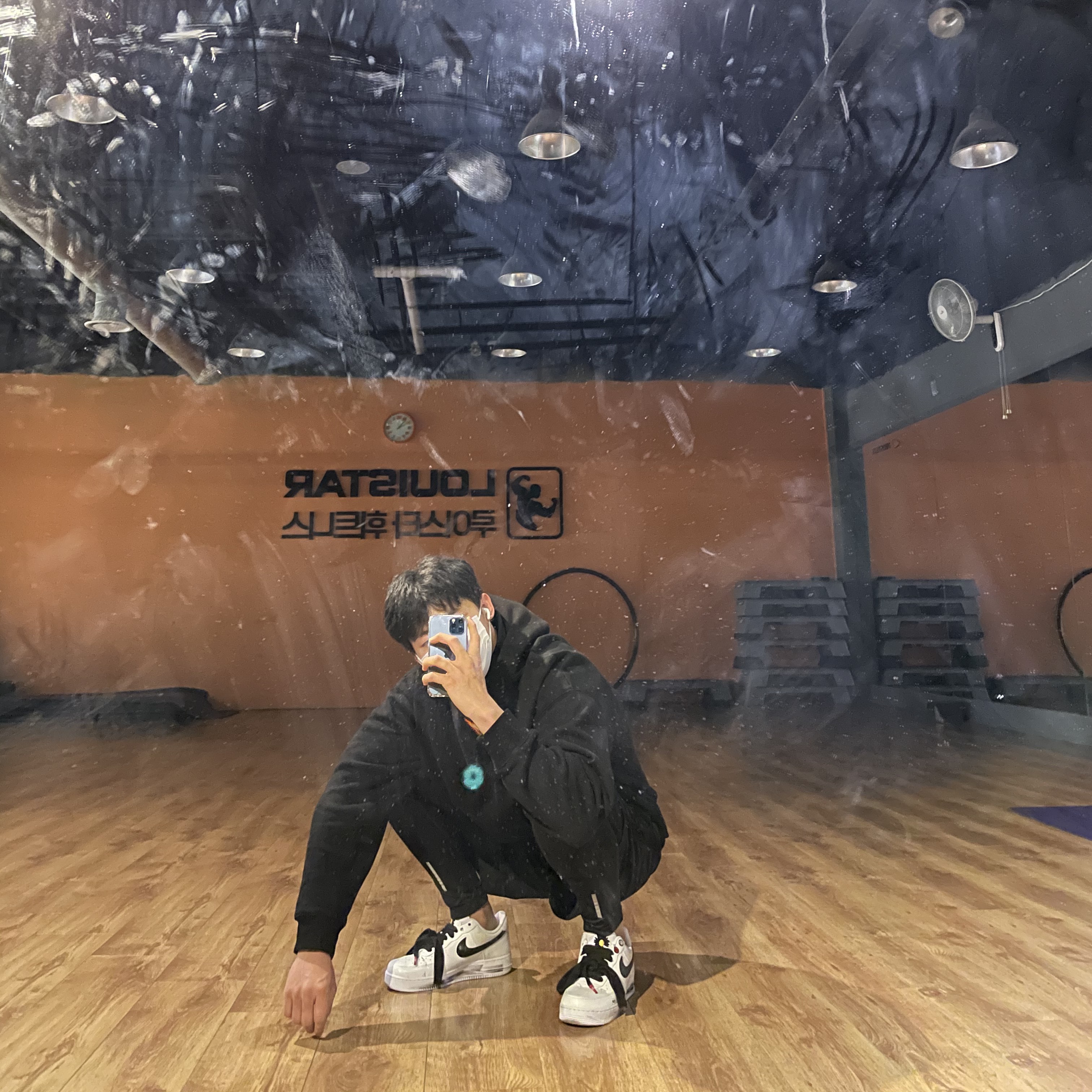Nike x Peaceminusone Air Force 1 Low Para-Noise 2.0 착용 스타일