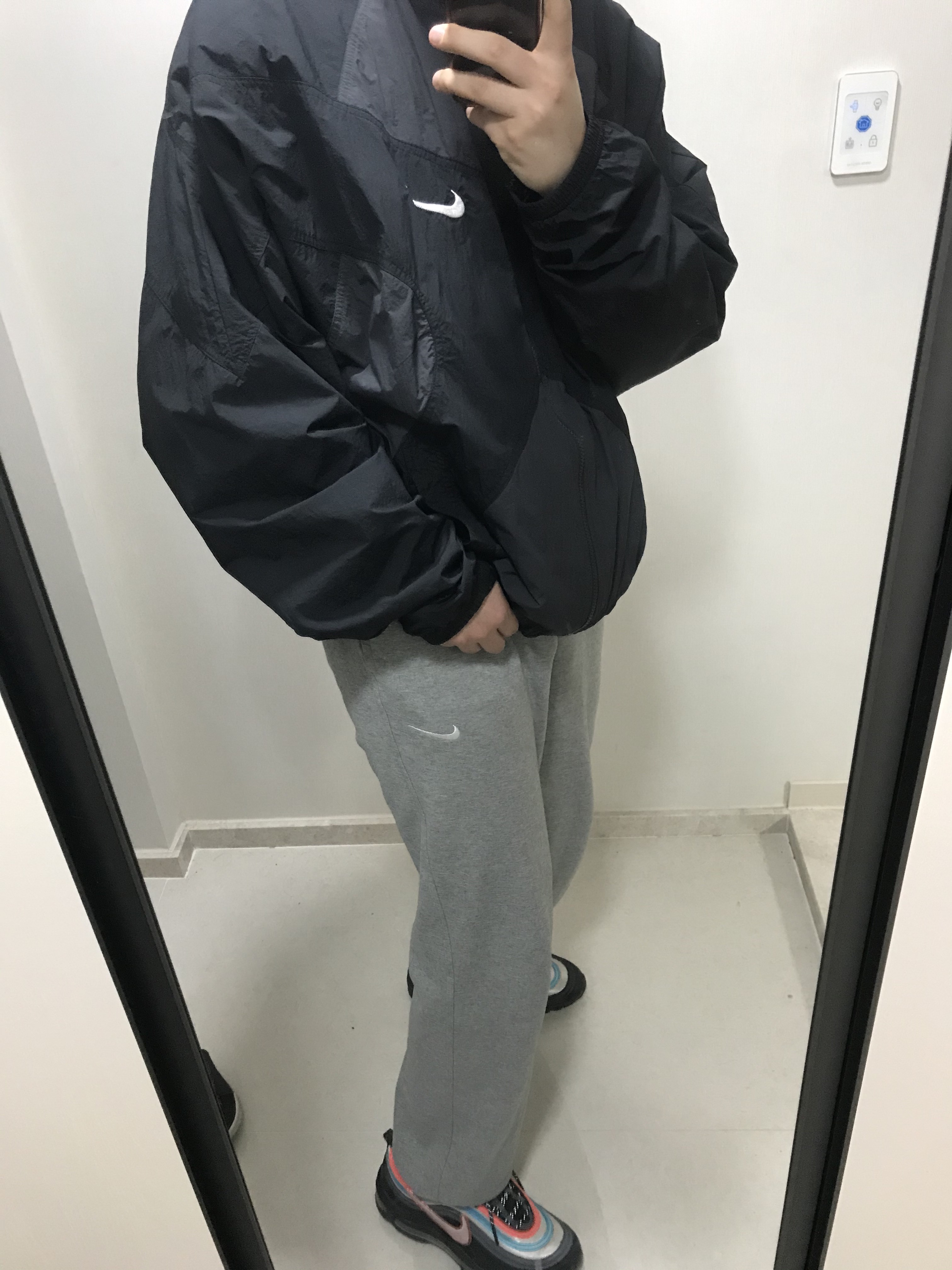 Nike Air Max 97 Neon Seoul 착용 스타일