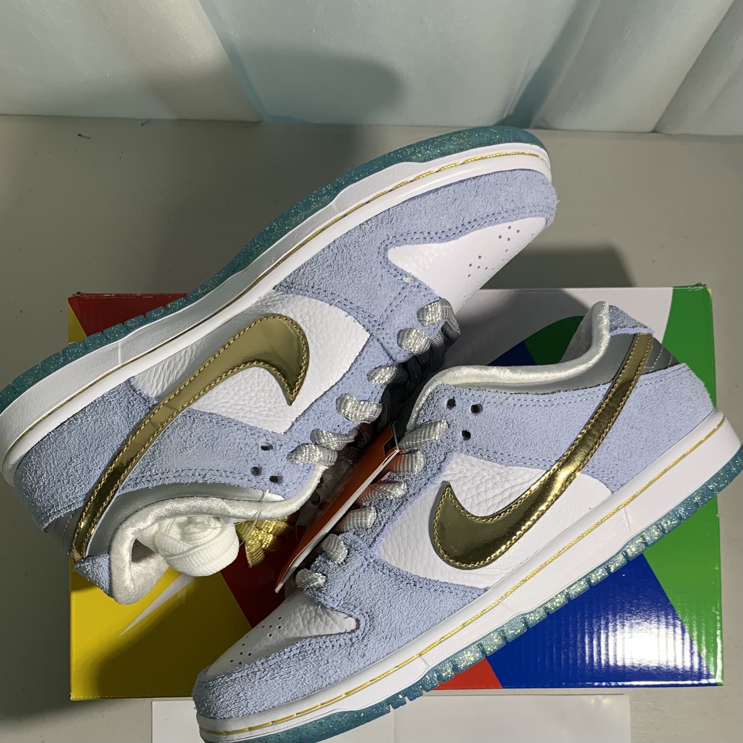 Nike x Sean Cliver SB Dunk Low Holiday Special 착용 스타일 - 1