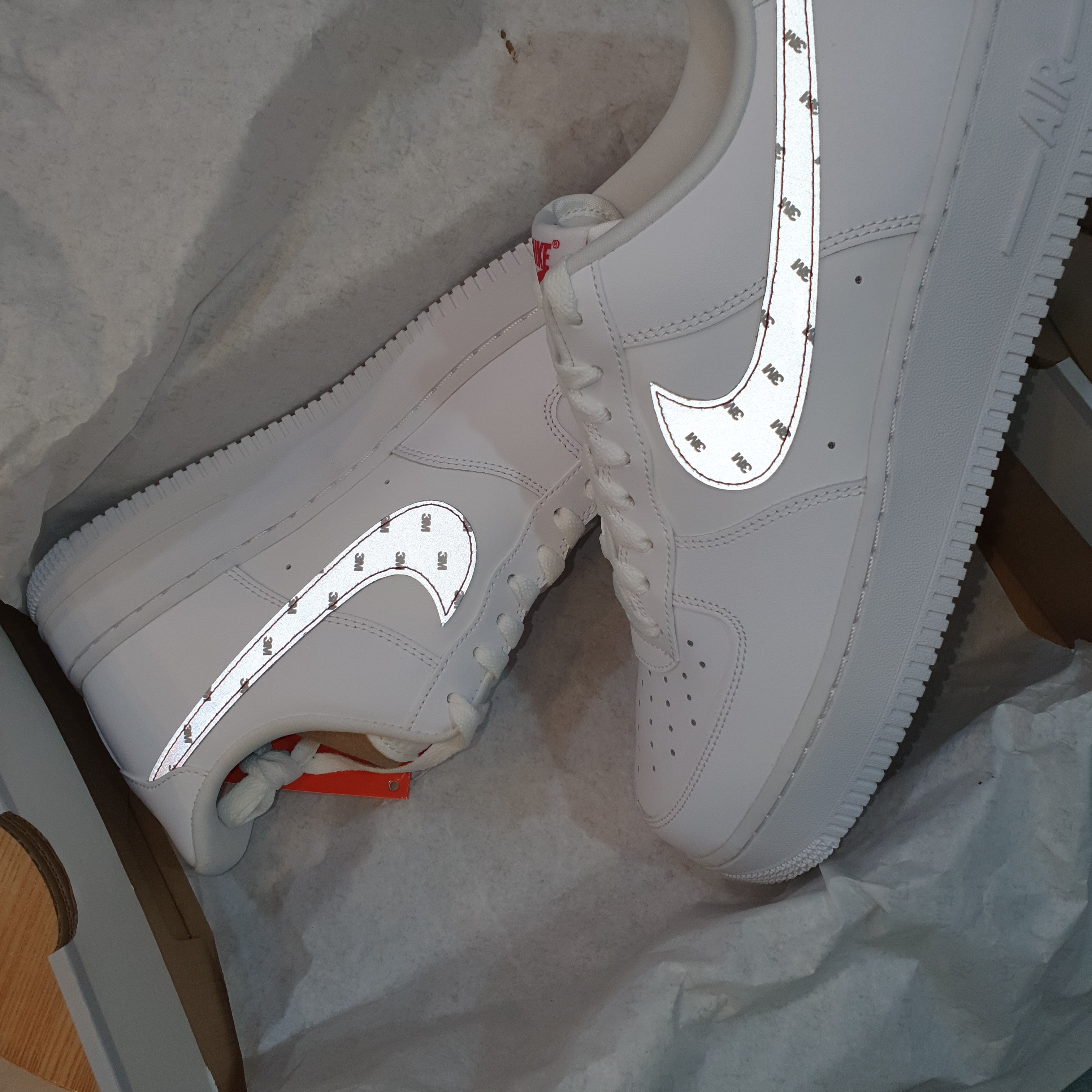 Nike Air Force 1 '07 3M White 착용 스타일 - 2