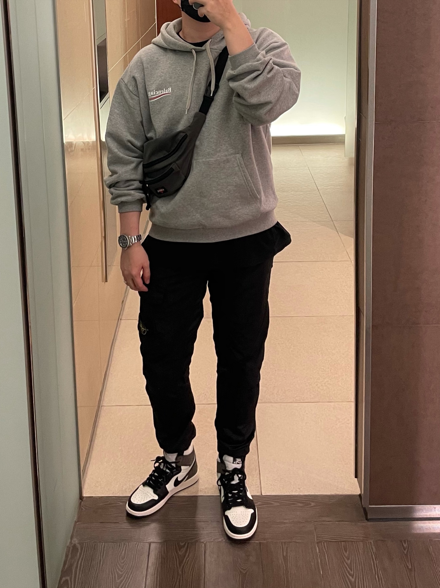 Jordan 1 Retro High OG Black Mocha 착용 스타일