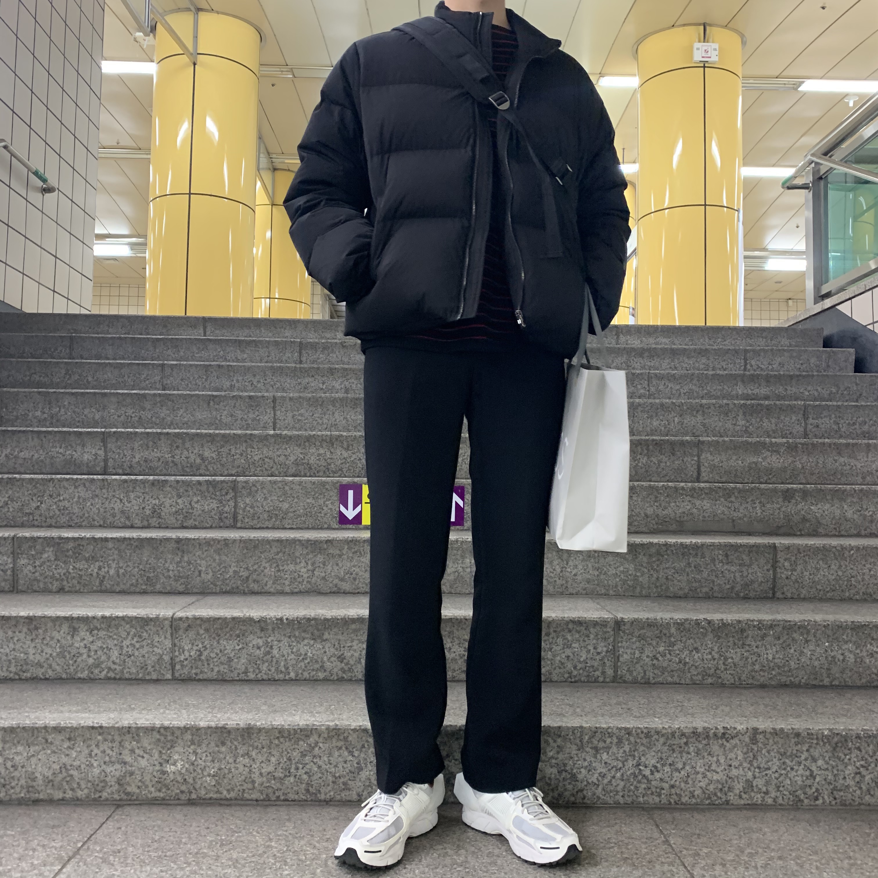 Nike x A-Cold-Wall Zoom Vomero 5 Sail 착용 스타일