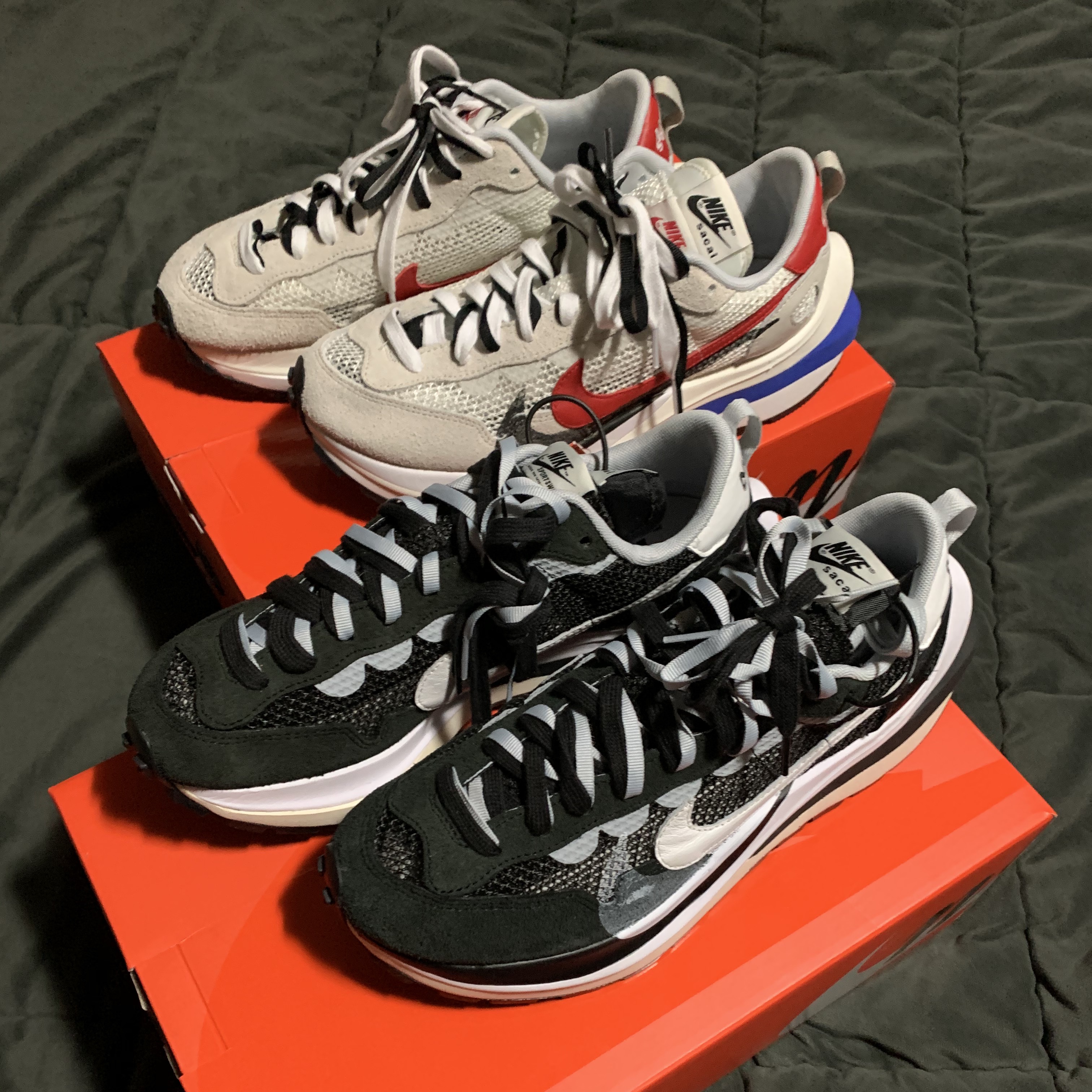Nike x Sacai VaporWaffle Black White, Nike x Sacai VaporWaffle Royal Fuchsia 착용 스타일
