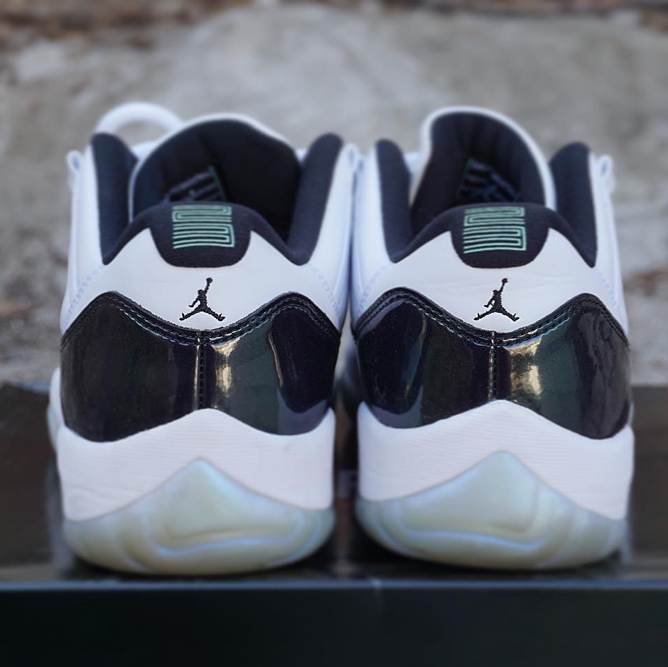 Jordan 11 Retro Low Iridescent 착용 스타일 - 2
