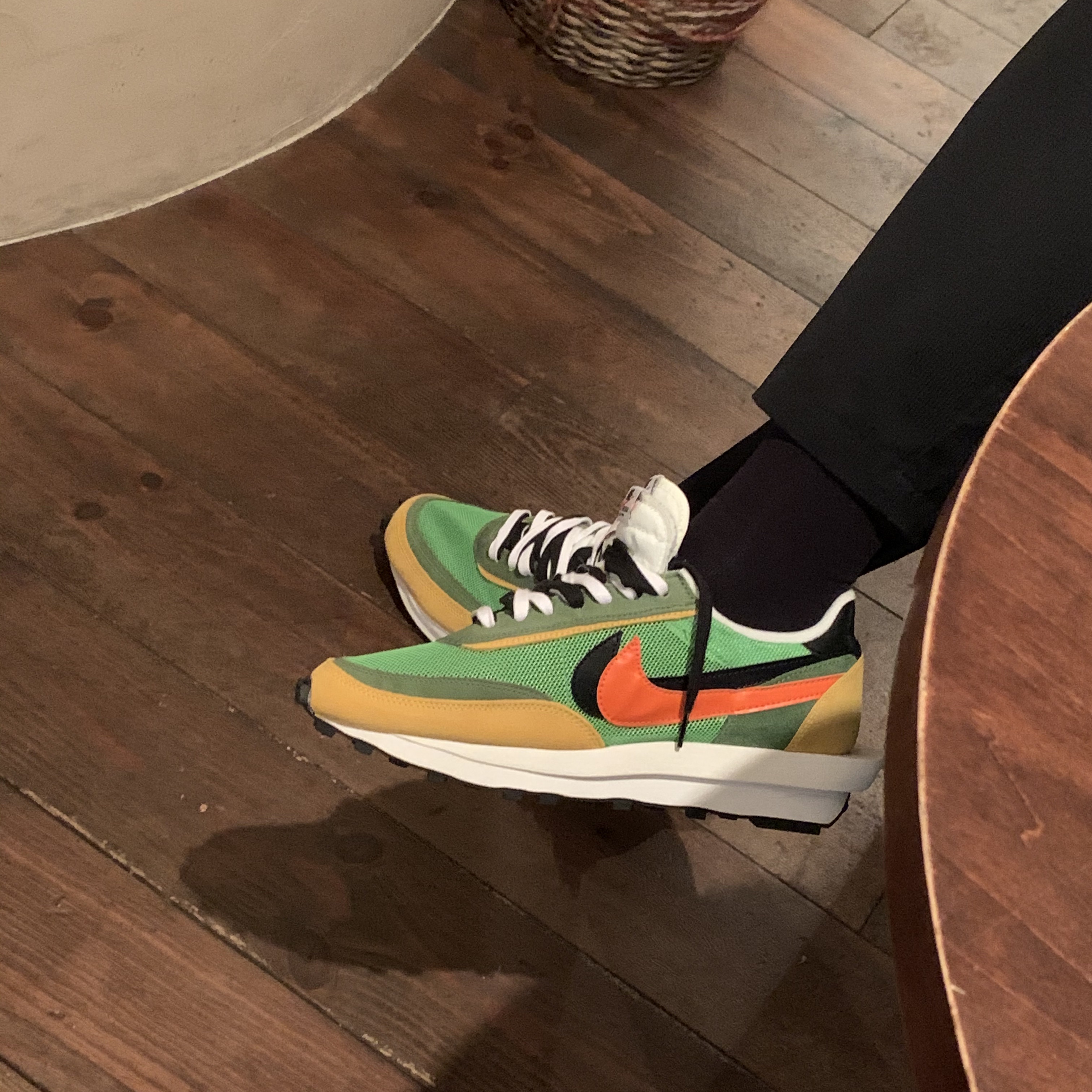 Nike x Sacai LDWaffle Summit White, Nike x Sacai LDWaffle Green Multi 착용 스타일 - 2