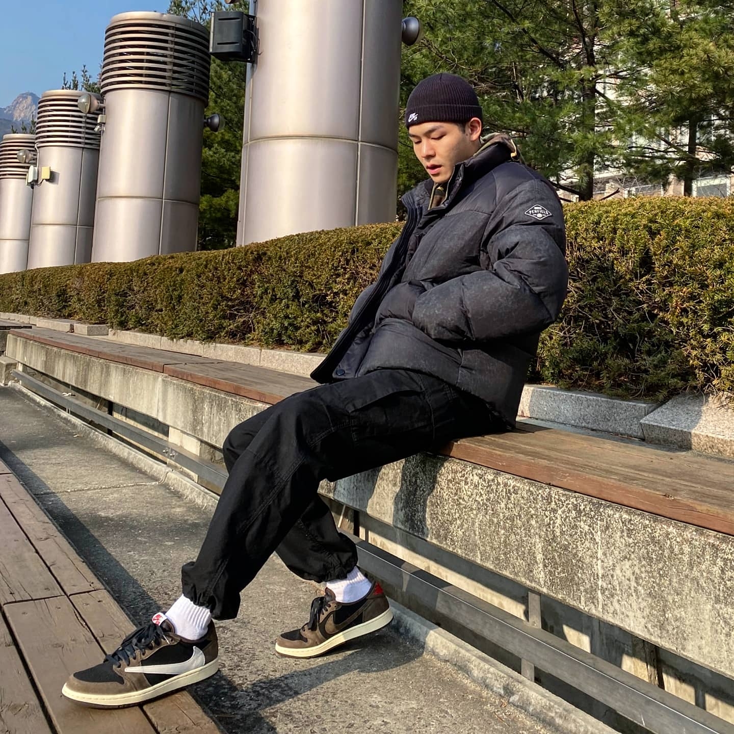 Jordan 1 x Travis Scott Retro Low OG SP Mocha 착용 스타일