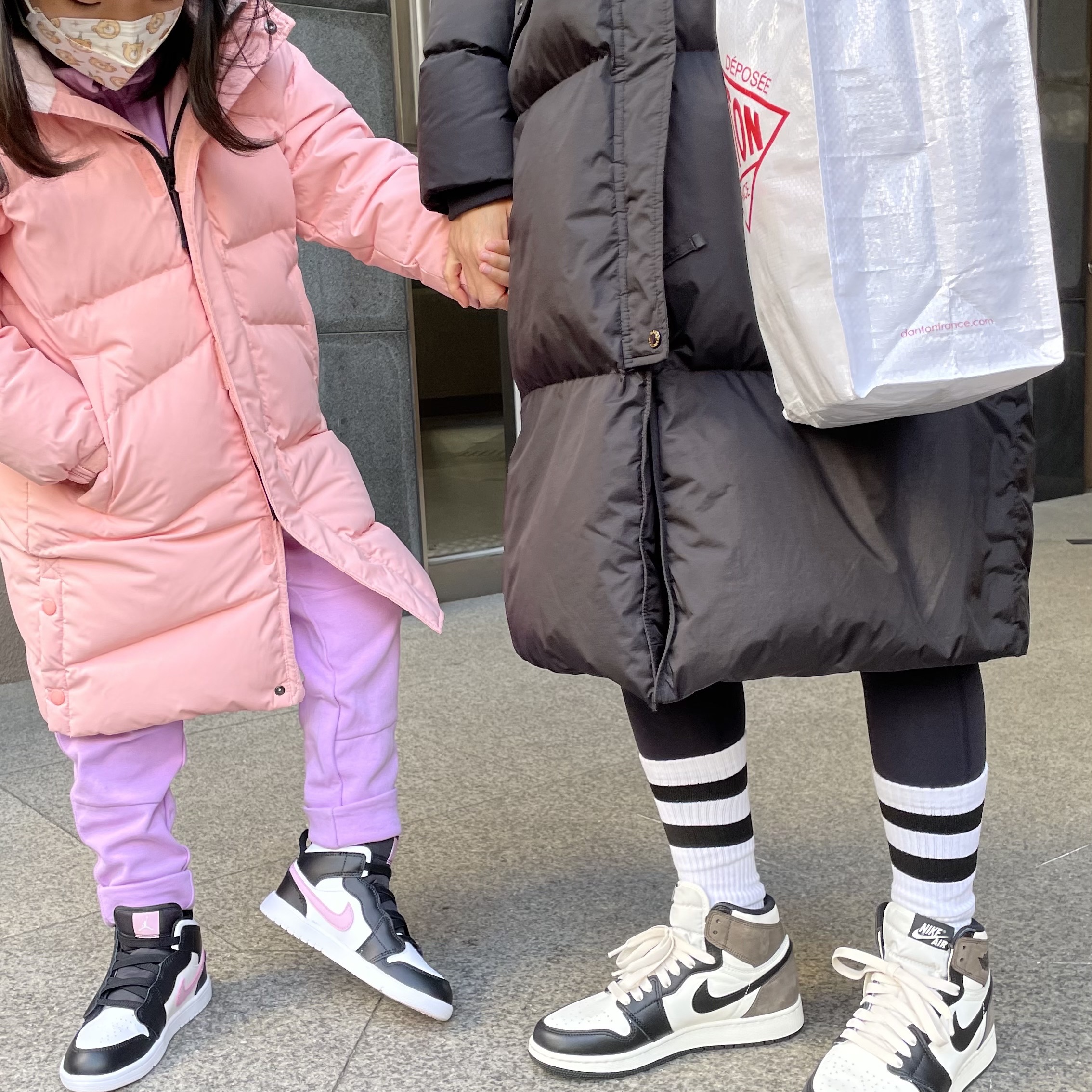 Jordan 1 Retro High OG Black Mocha 착용 스타일