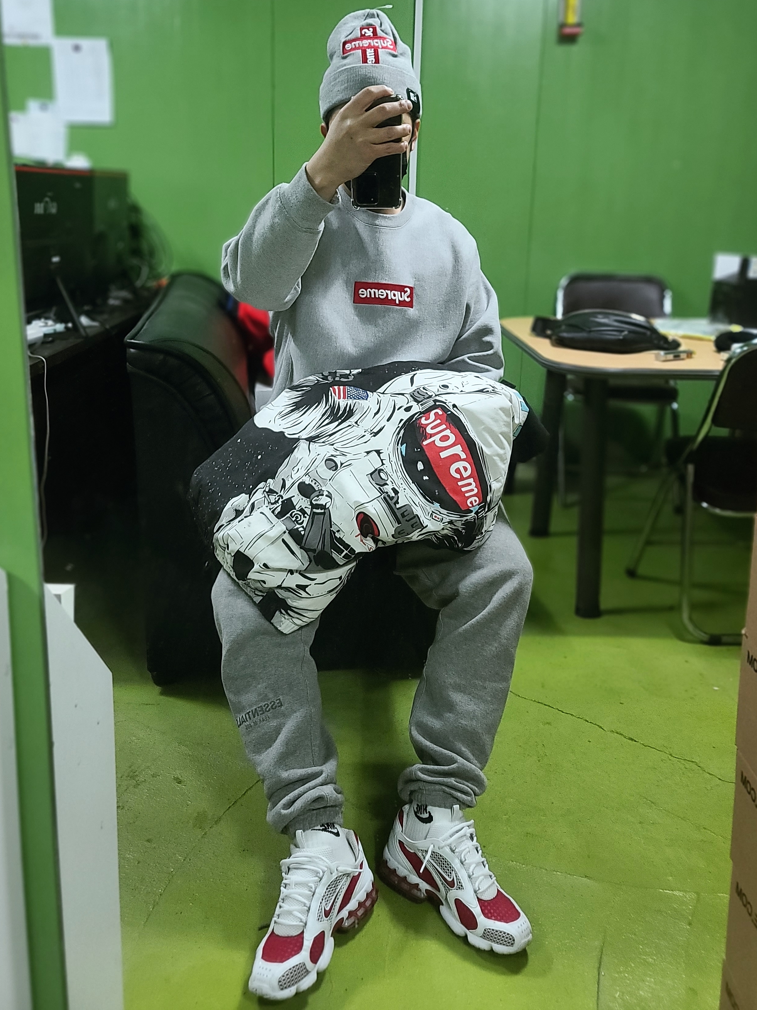 (W) Nike Air Zoom Spiridon Cage 2 Cardinal Red, Supreme New Era Cross Box Logo Beanie Heather Grey - 20FW 착용 스타일