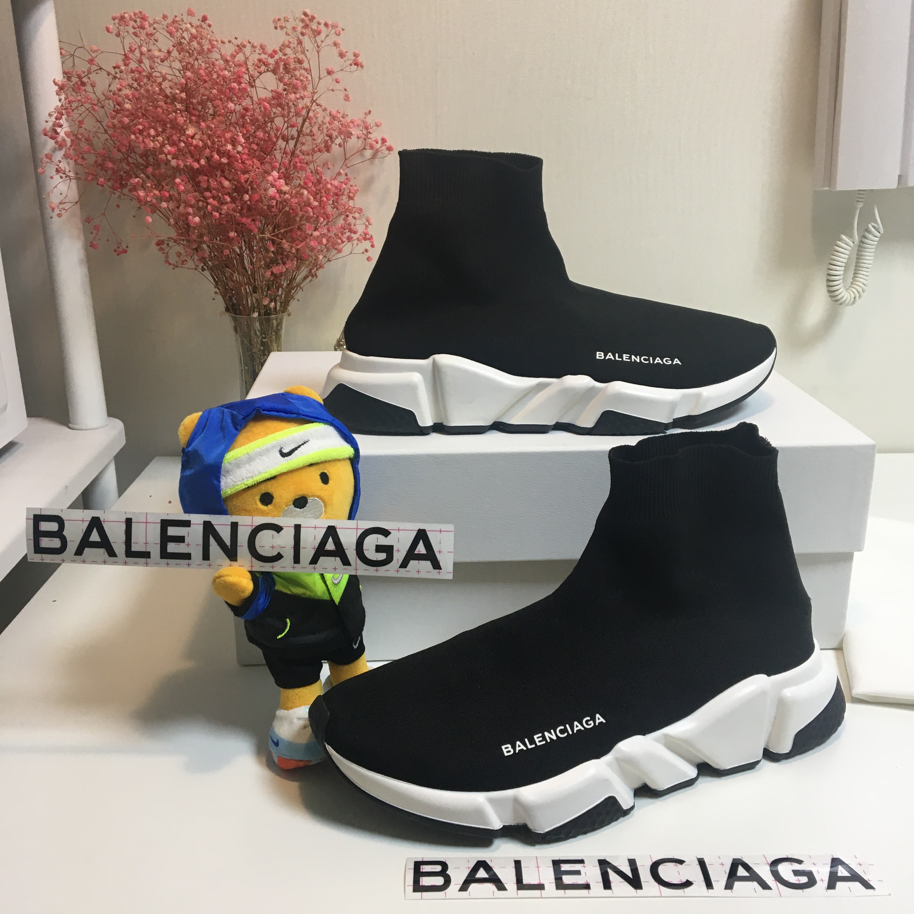 Balenciaga Speed Trainer Black White 2018 착용 스타일