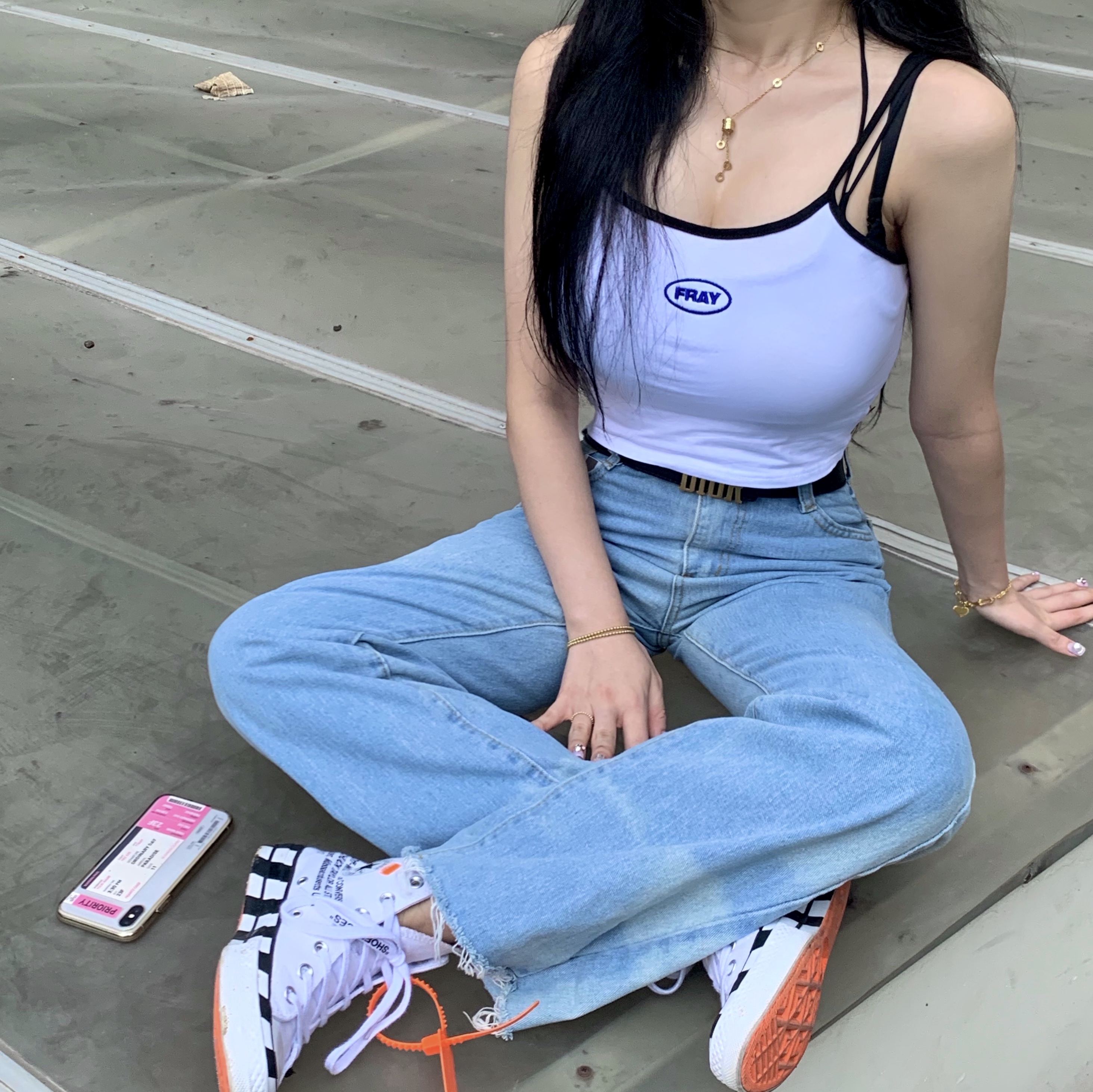 Converse x Off-White Chuck 70 High V2 2018 착용 스타일 - 1