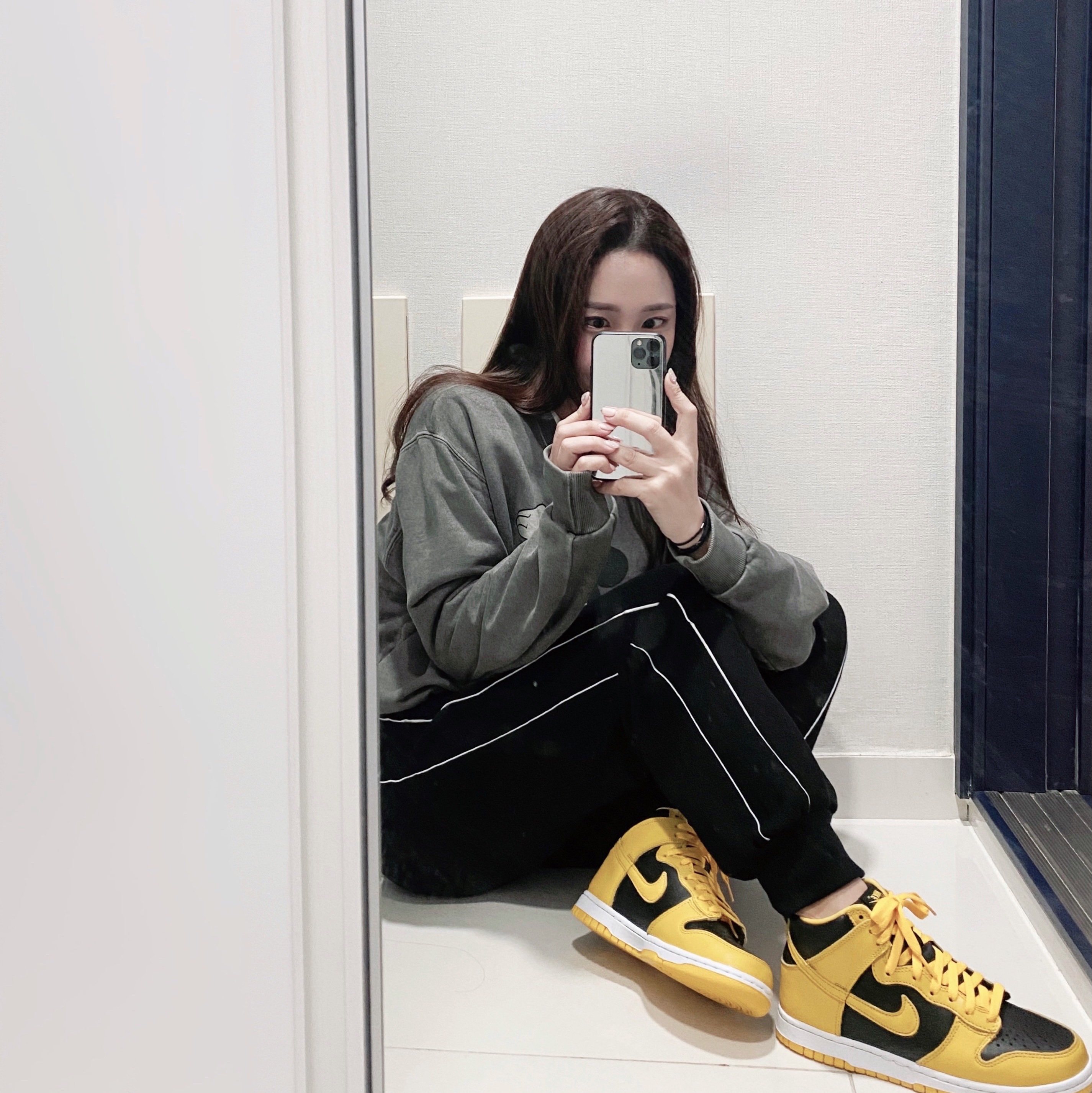 Nike Dunk High SP Varsity Maize 착용 스타일 - 1