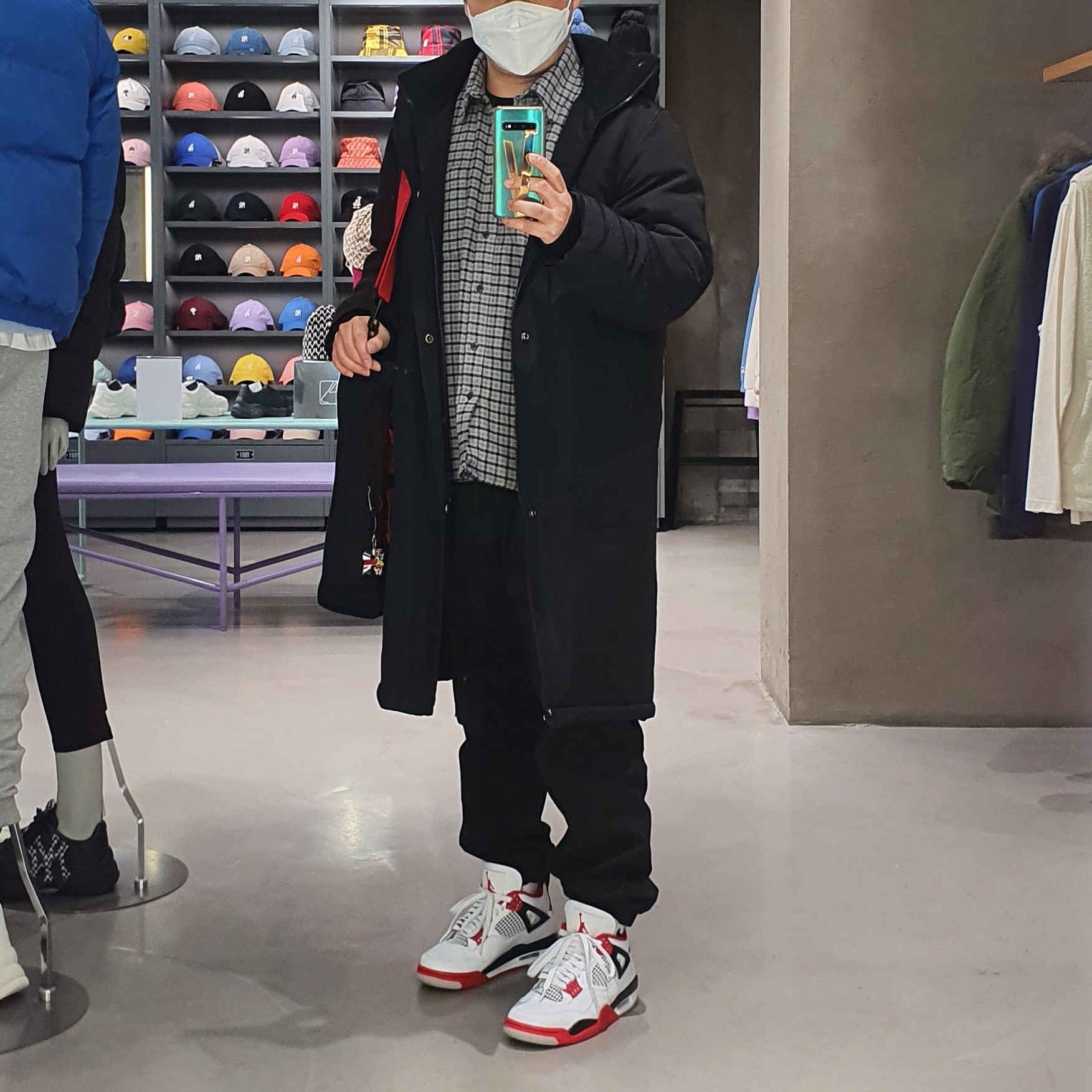 Jordan 4 Retro OG Fire Red 2020 착용 스타일