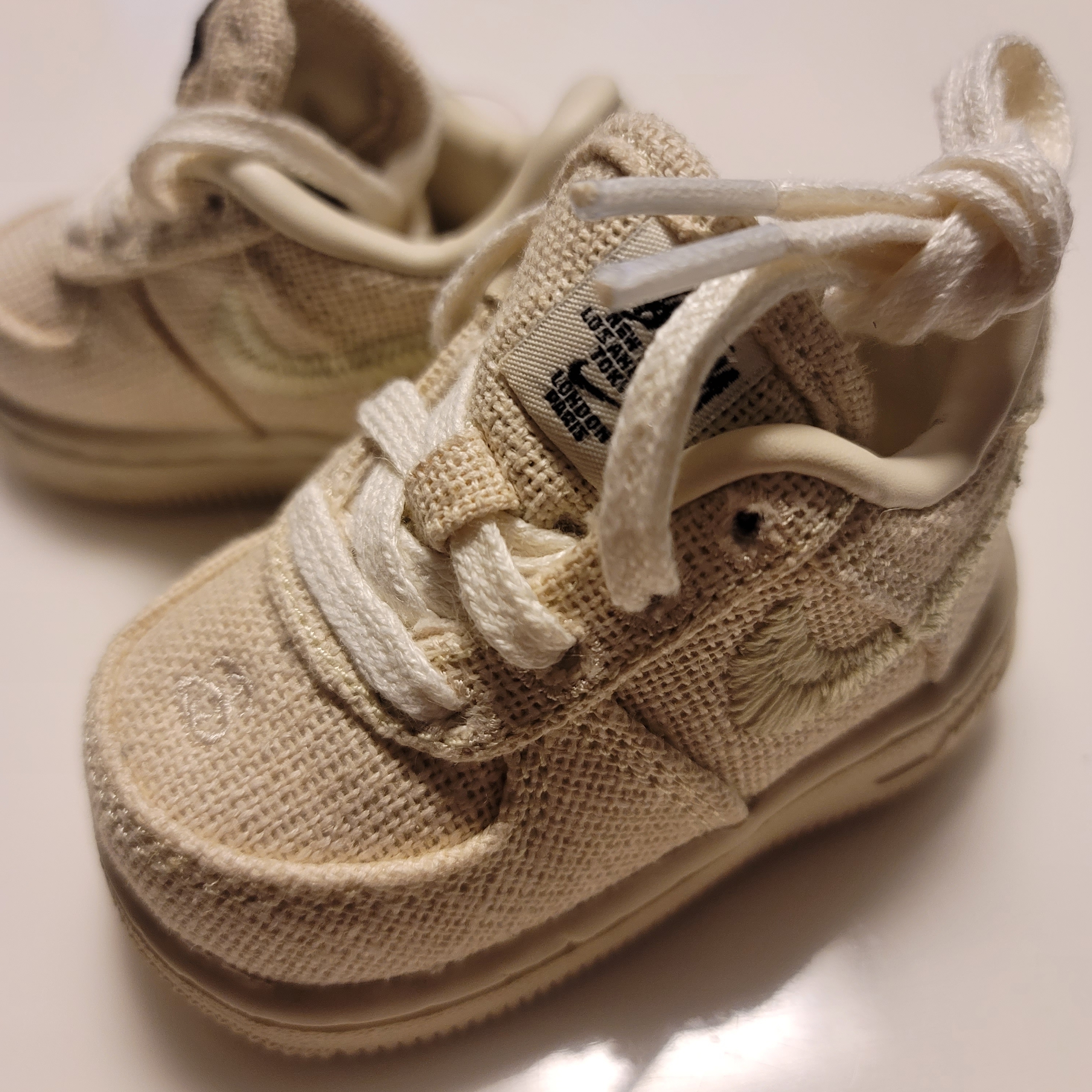 (TD) Nike x Stussy Air Force 1 Low Fossil 착용 스타일