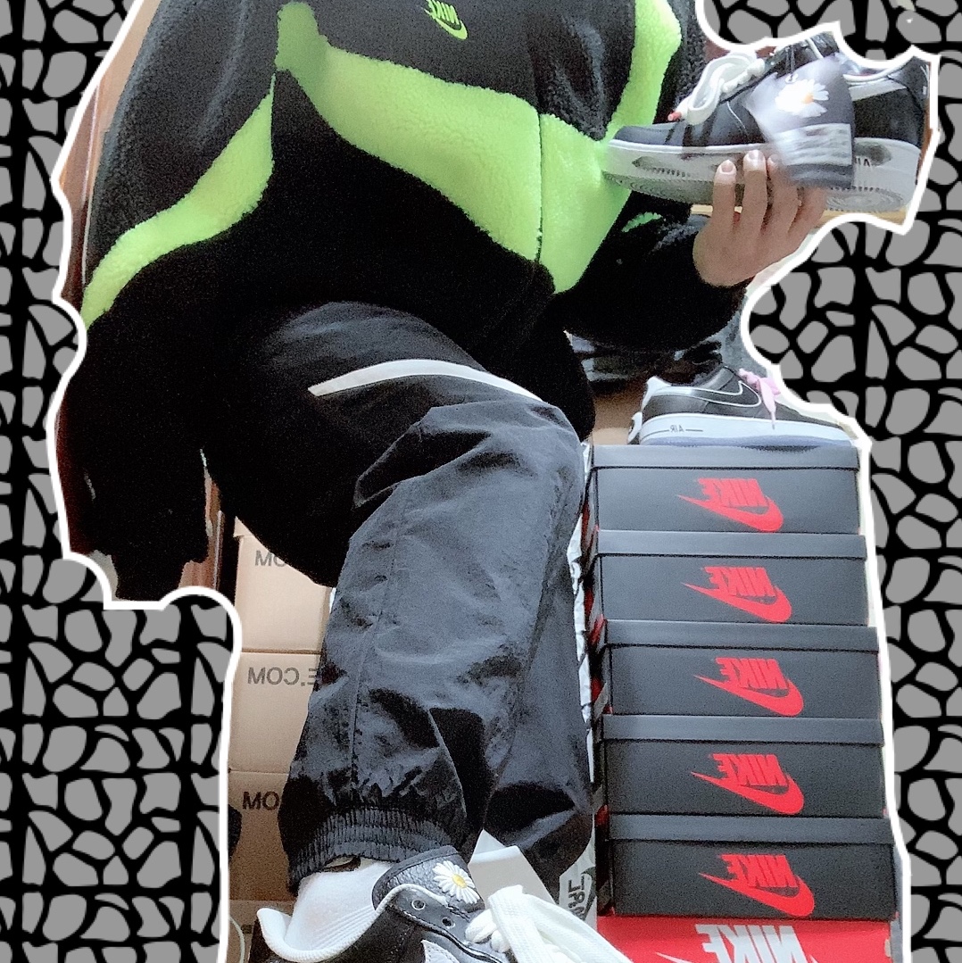 Nike x Peaceminusone Air Force 1 Low Para-Noise, Nike Big Swoosh Full Zip Jacket Black Volt 착용 스타일